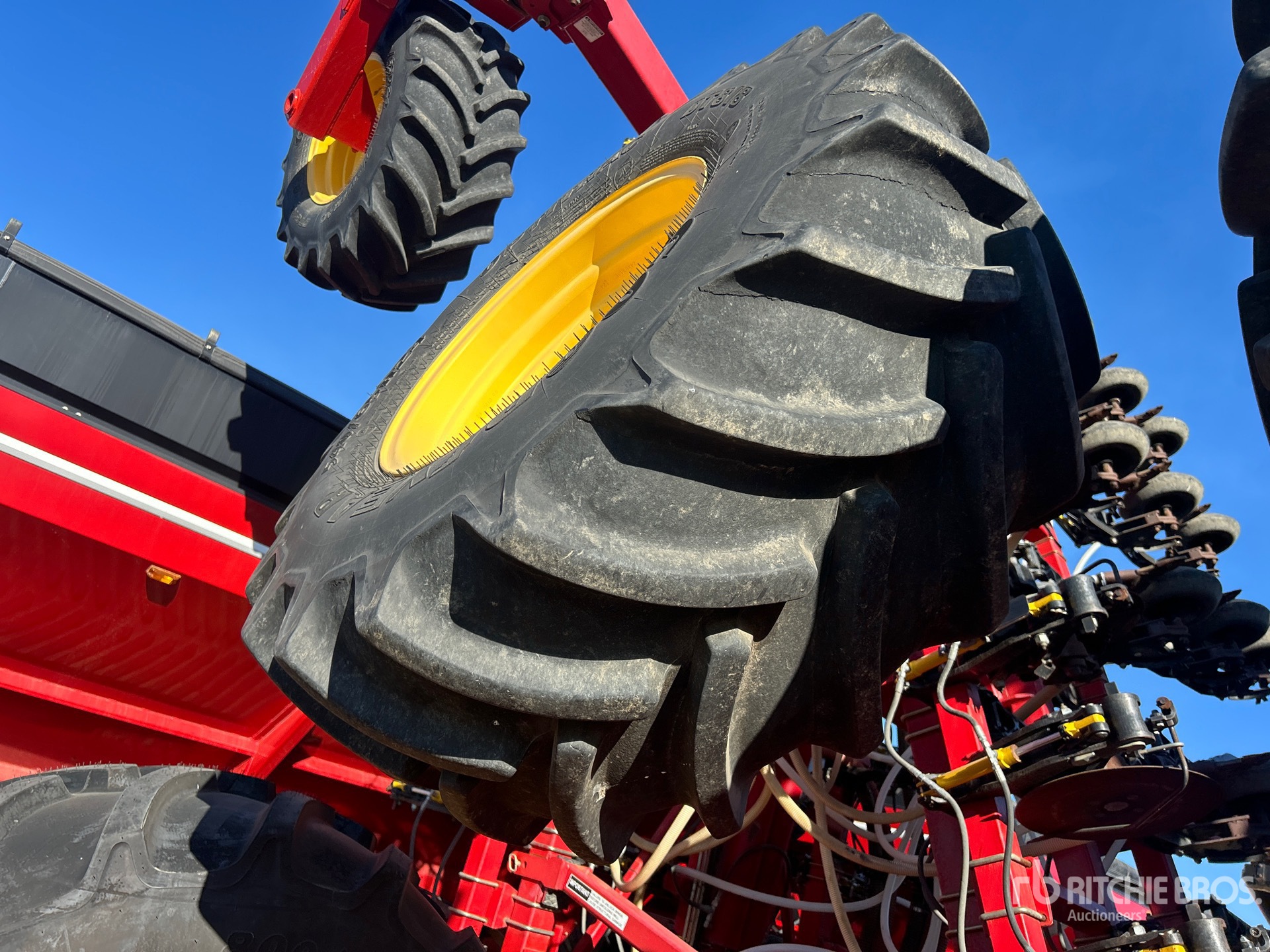 2016 Bourgault 3320