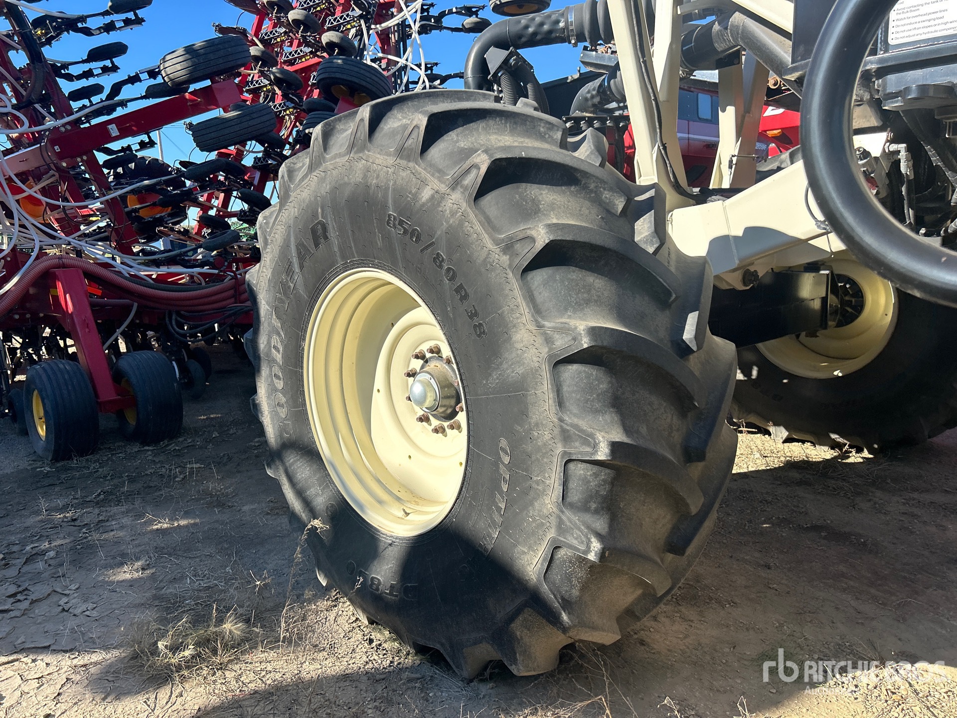 2016 Bourgault 3320