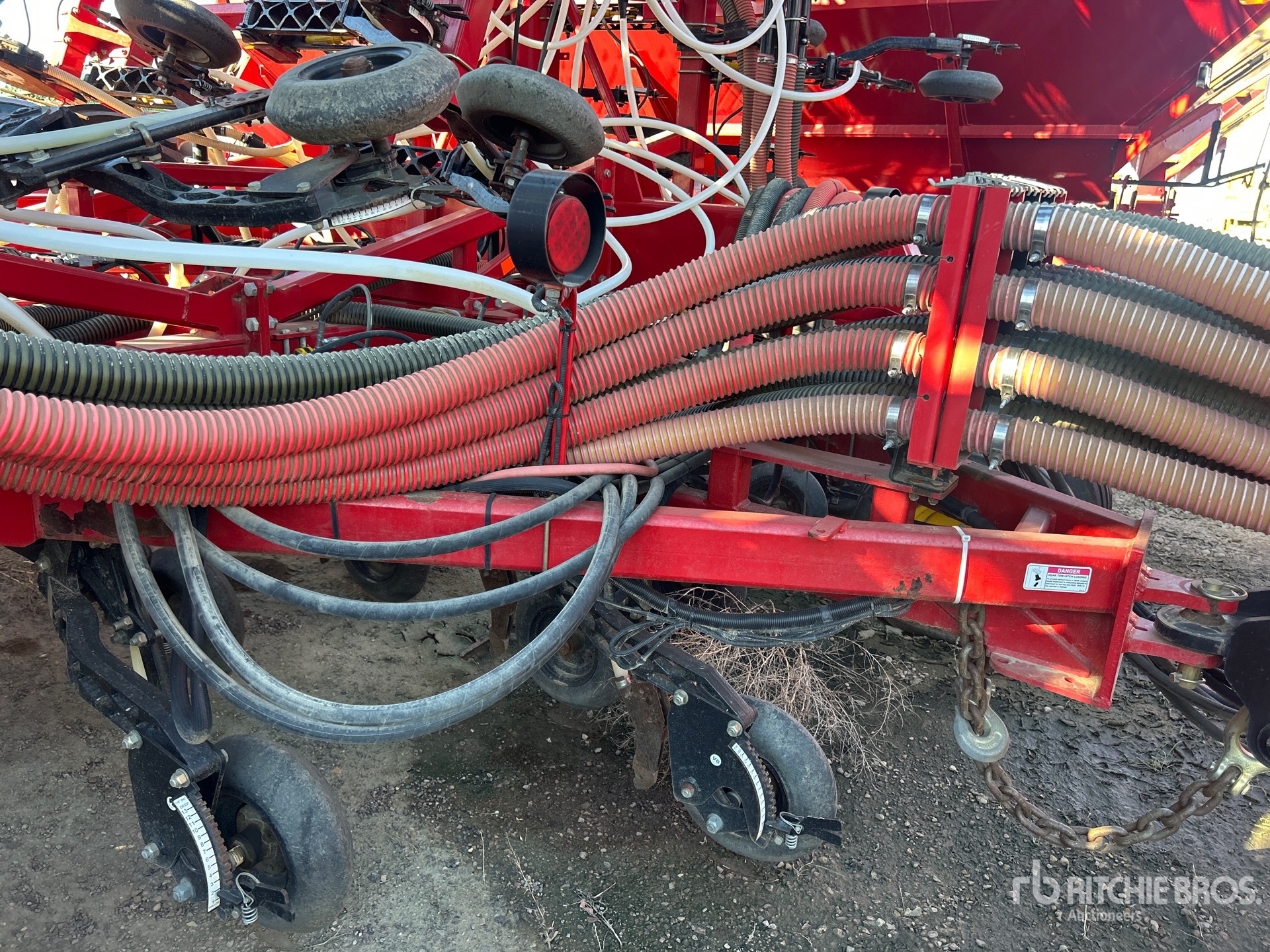 2016 Bourgault 3320
