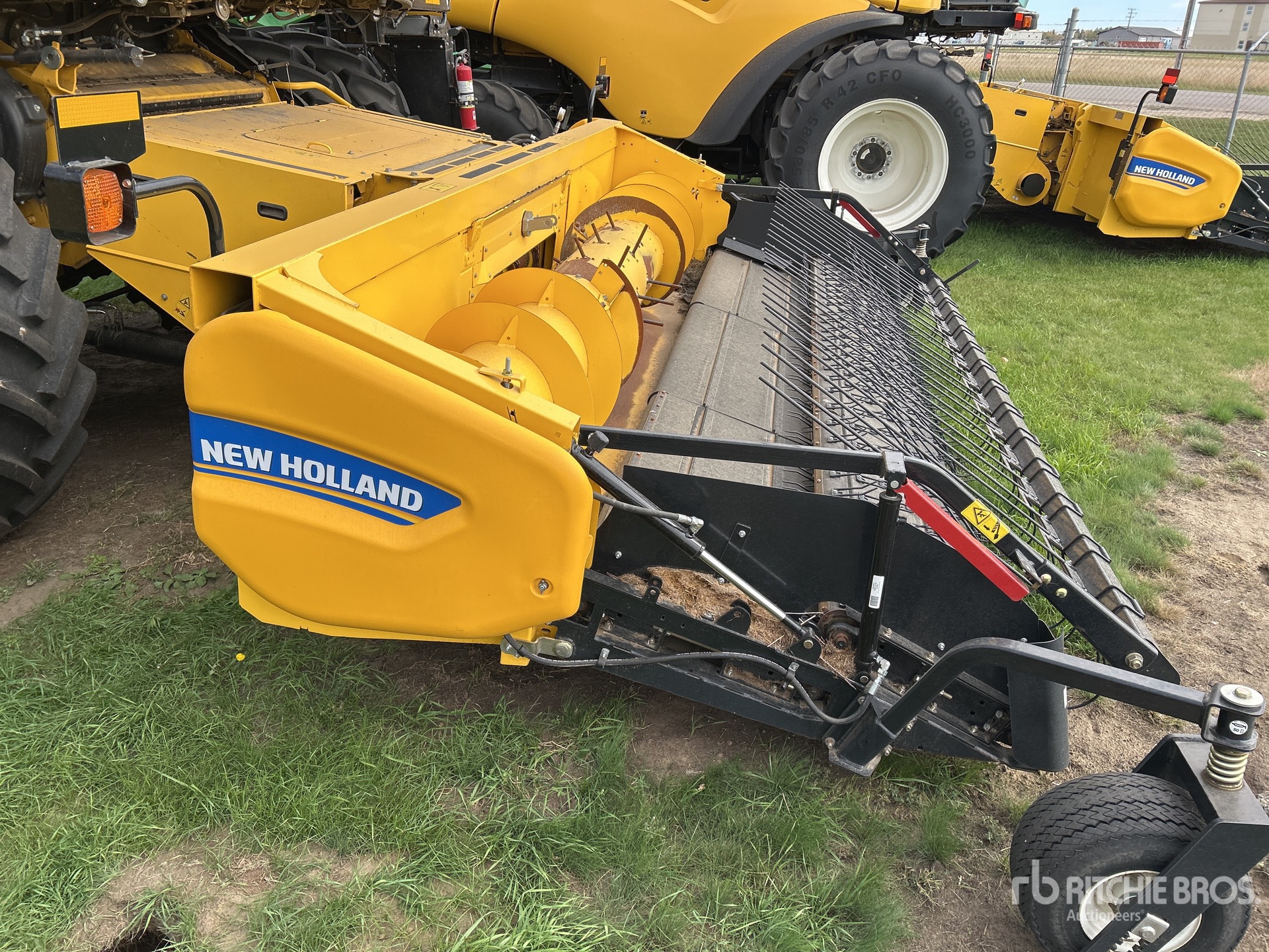 2024 New Holland 790CP