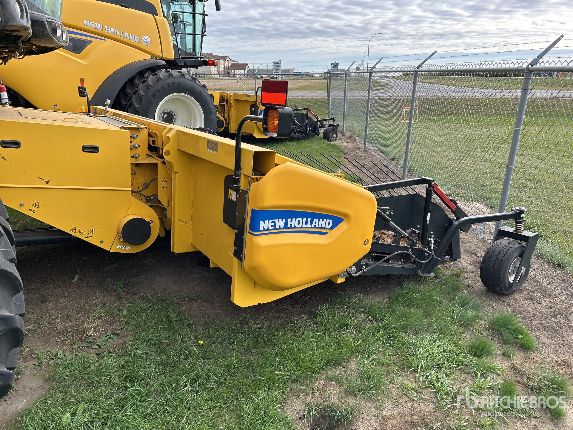 2024 New Holland 790CP