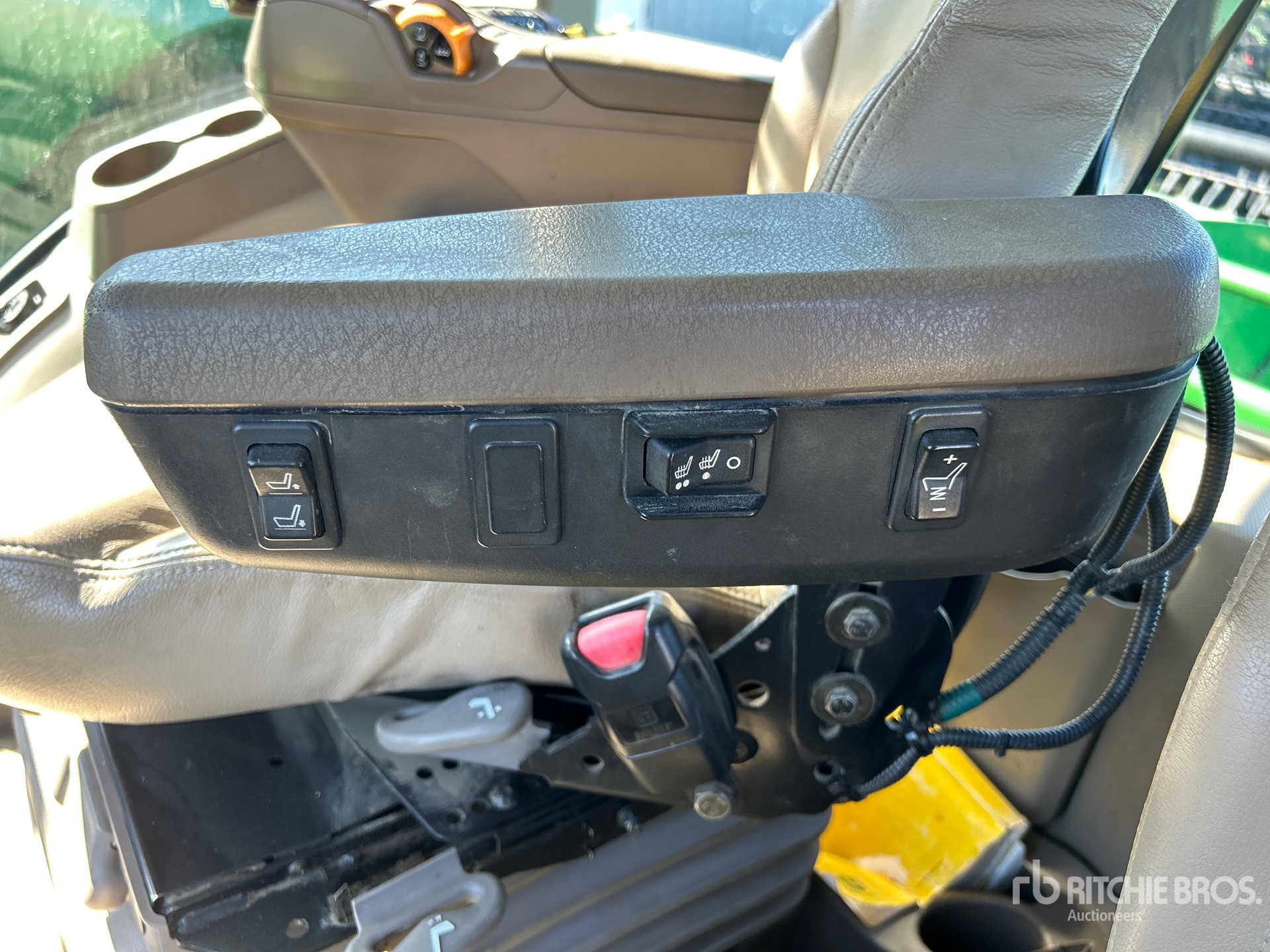 2015 John Deere 9620R