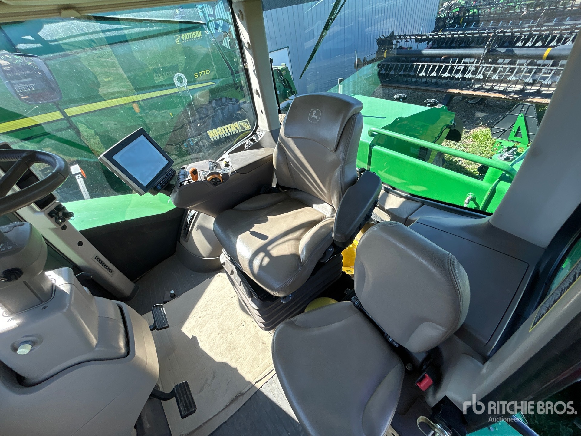 2015 John Deere 9620R