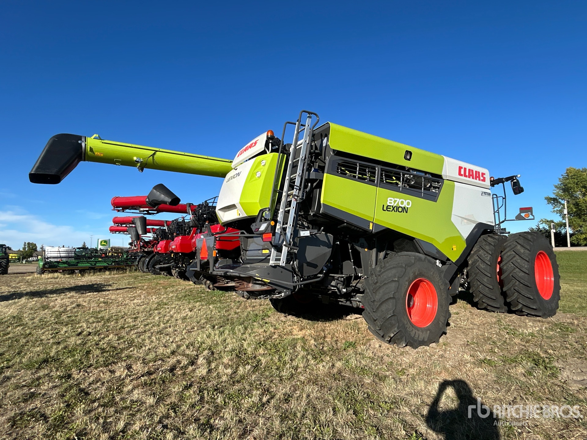 2022 Claas 8700