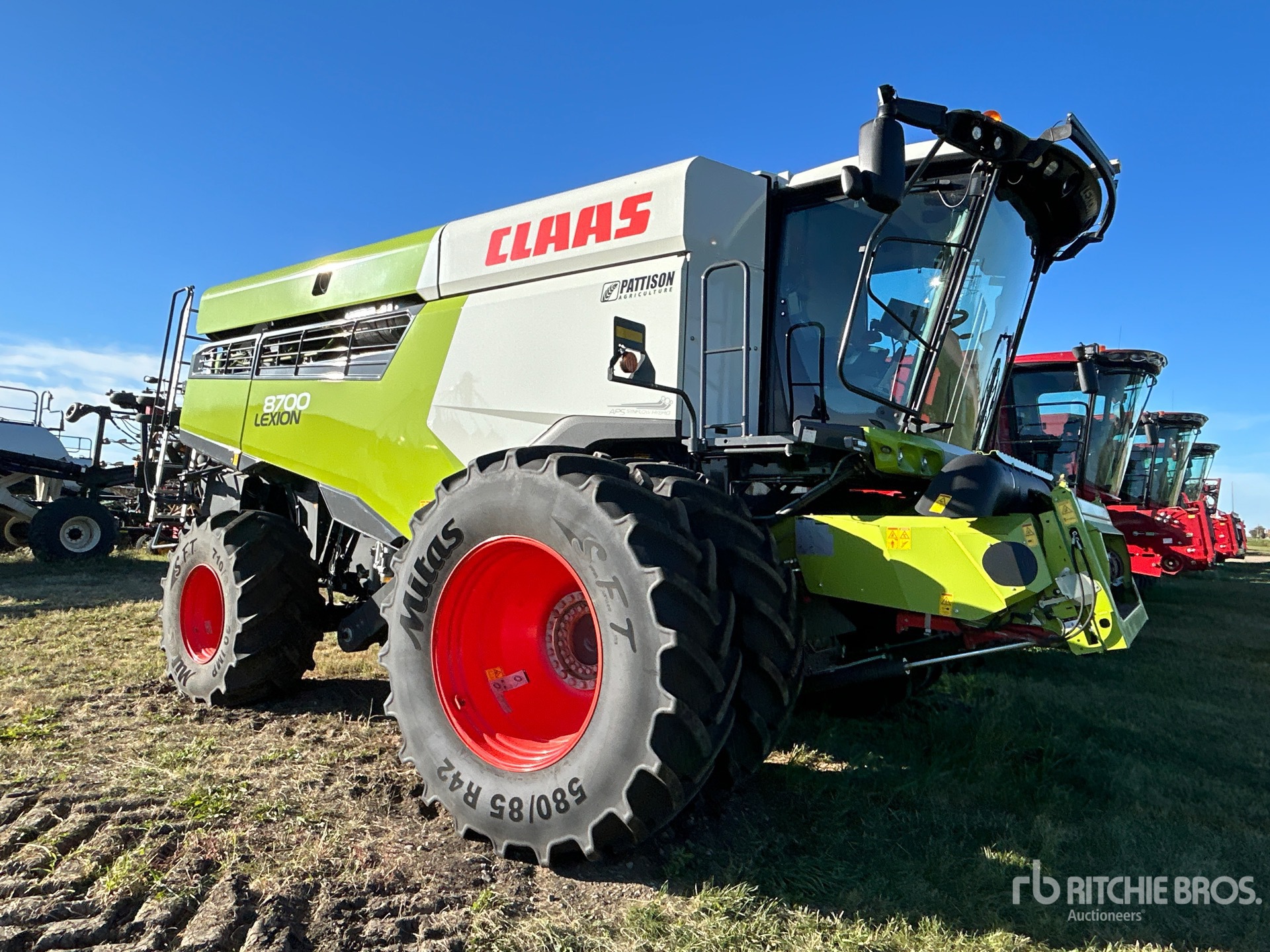 2022 Claas 8700