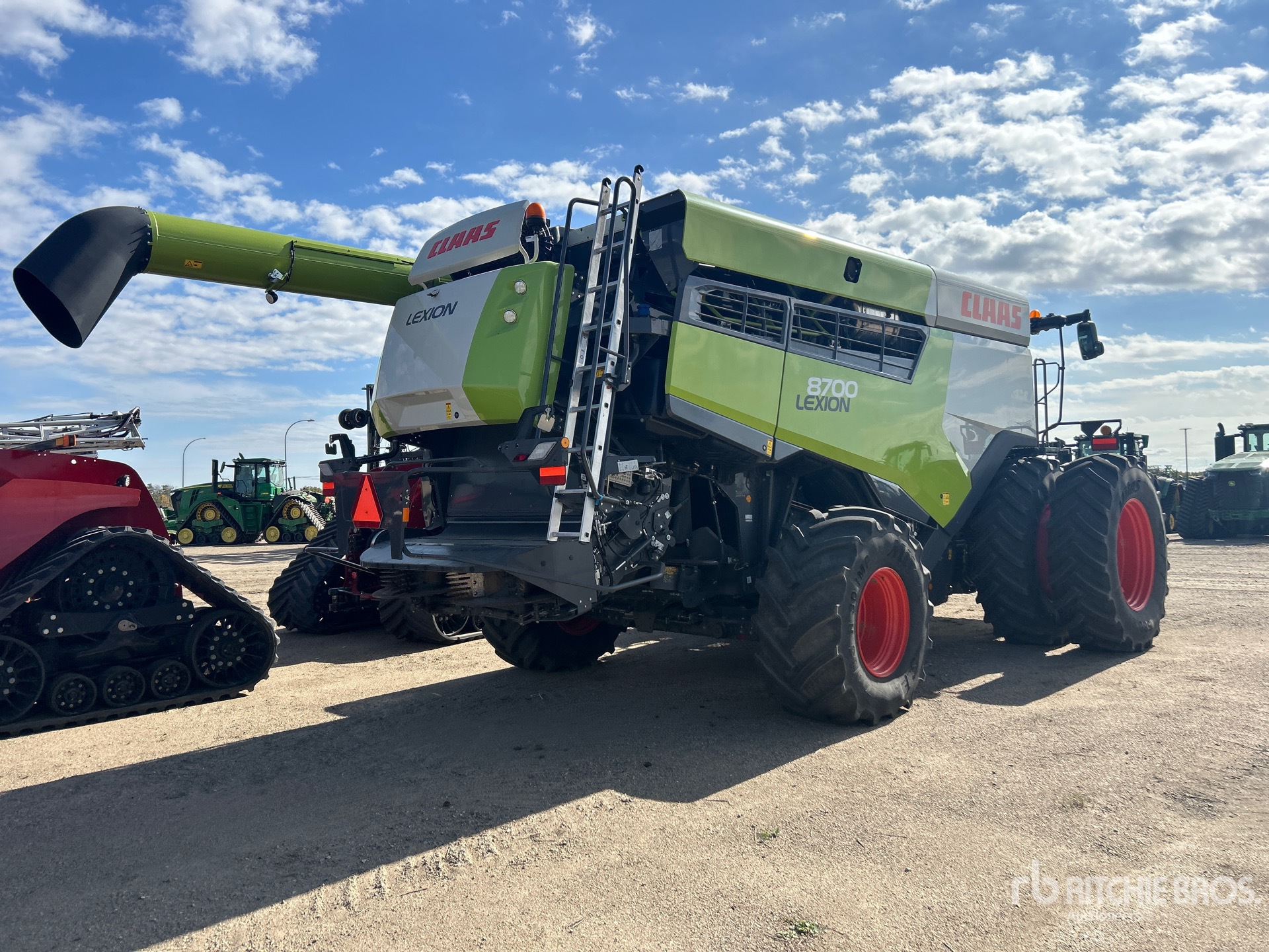 2021 Claas 8700