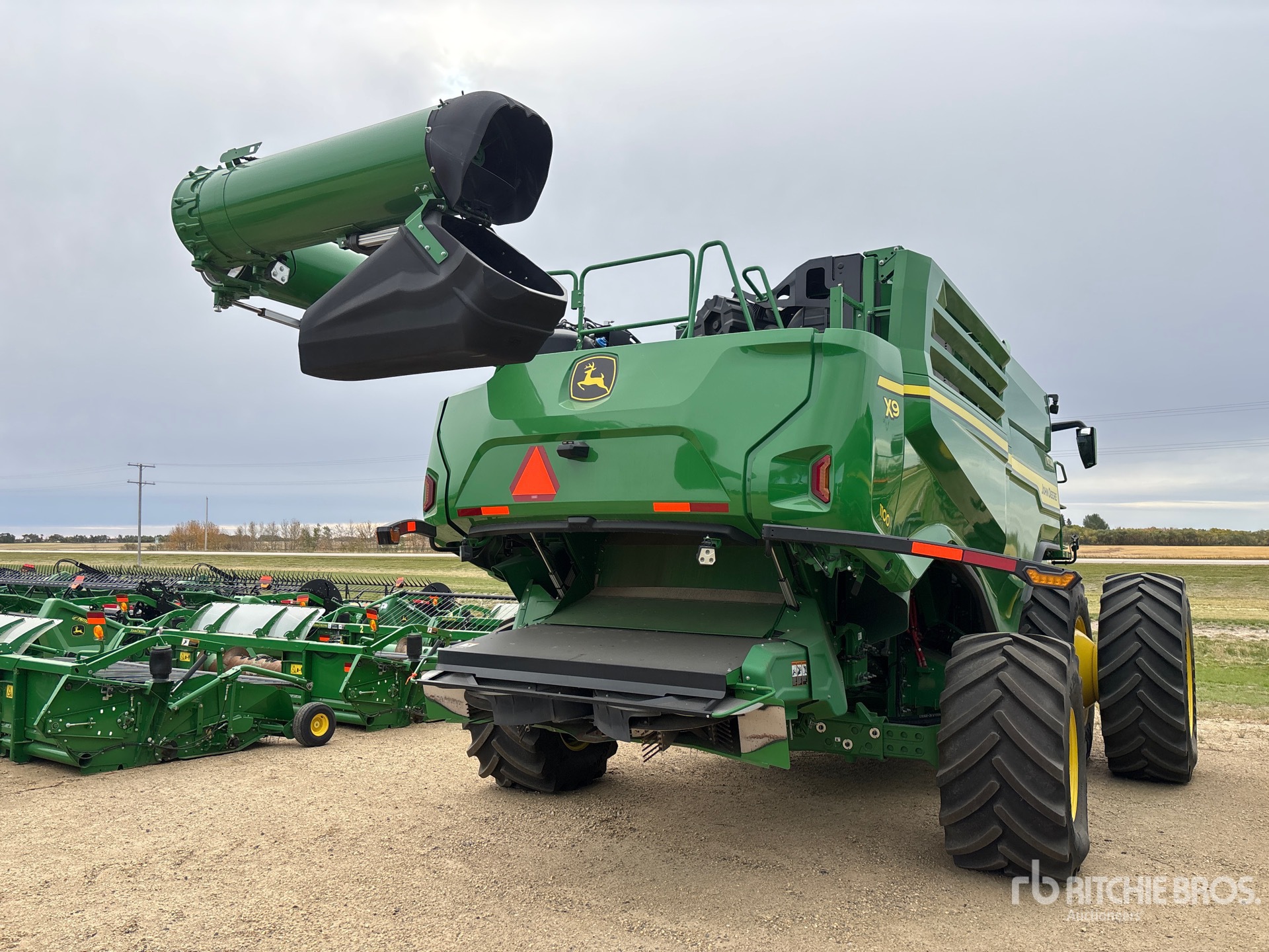 2023 John Deere X9 1100