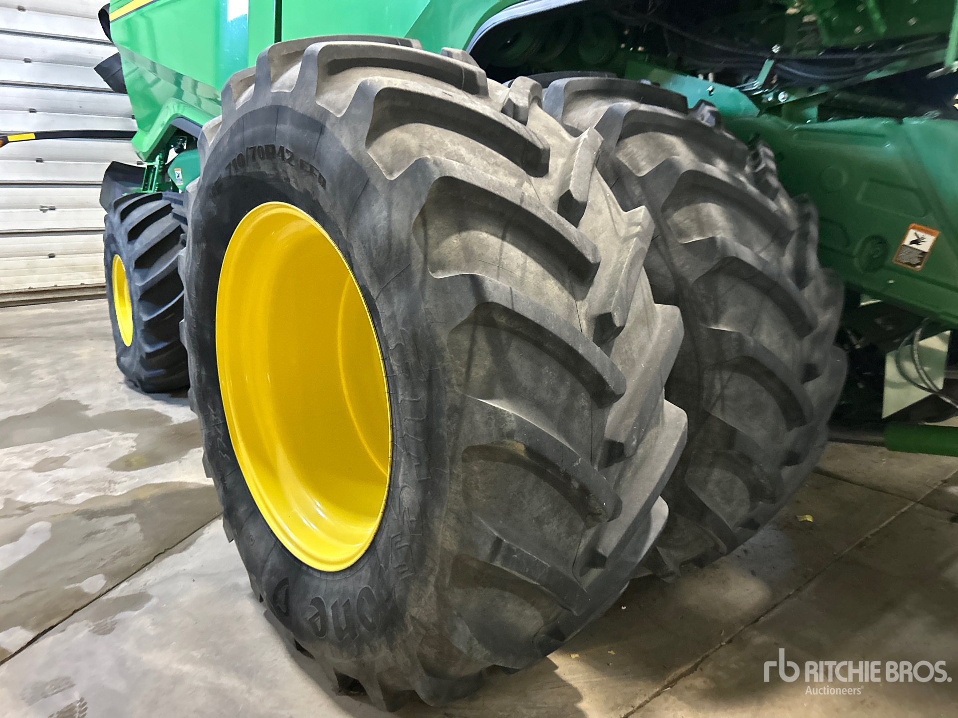 2023 John Deere X9 1000