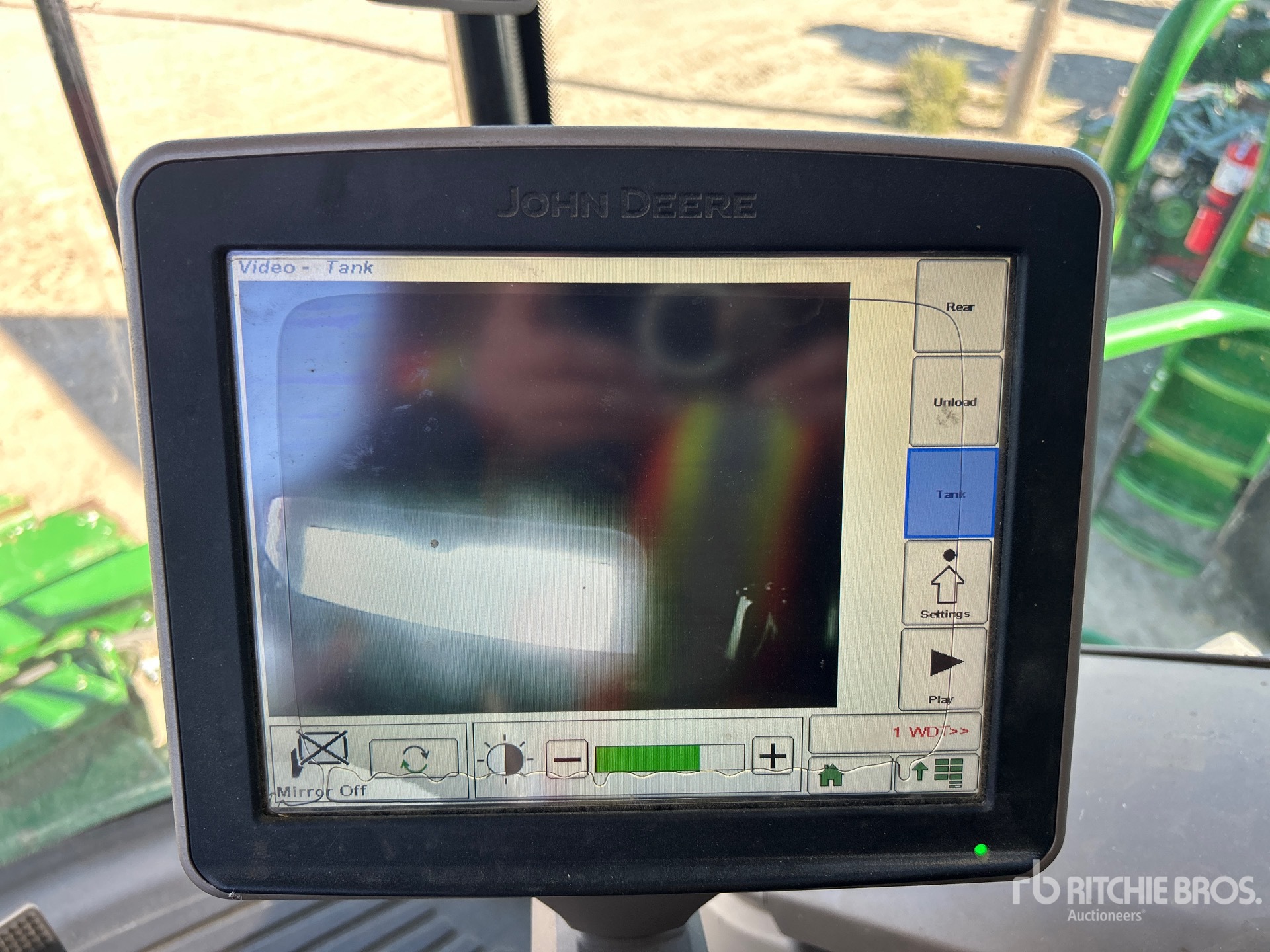 2017 John Deere S690