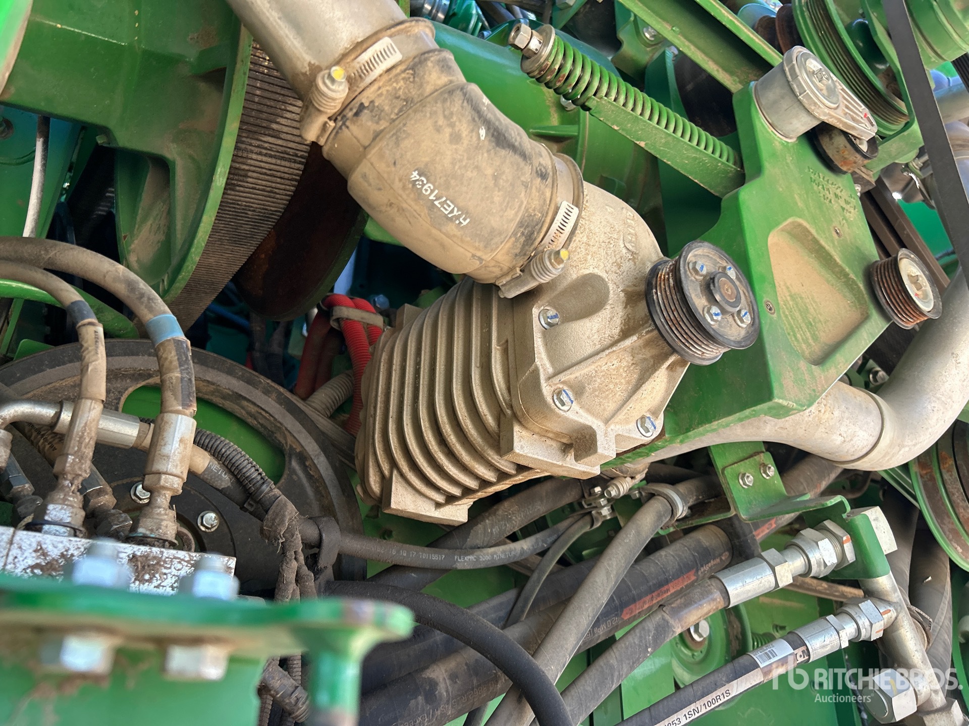2017 John Deere S690
