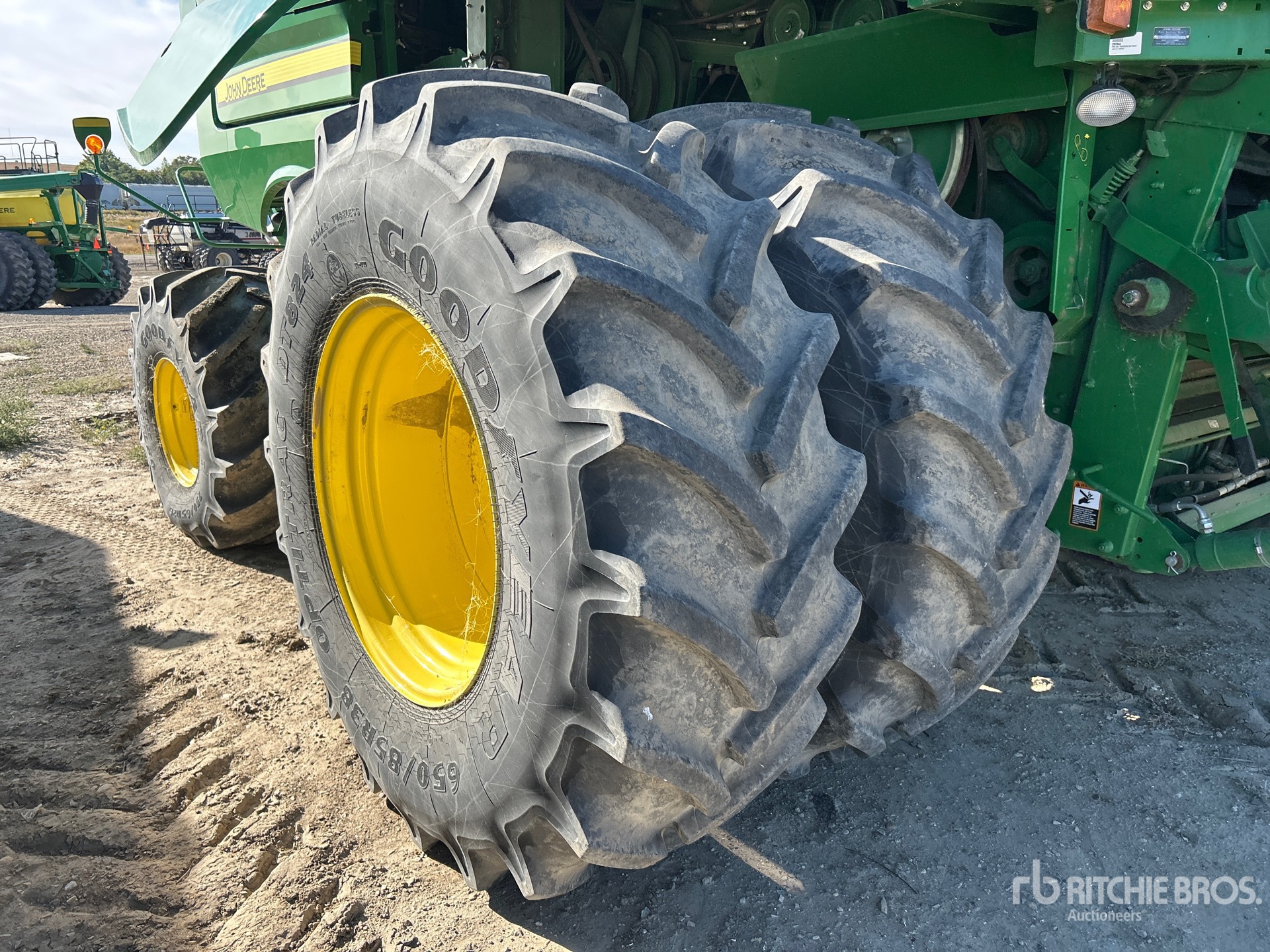 2017 John Deere S690
