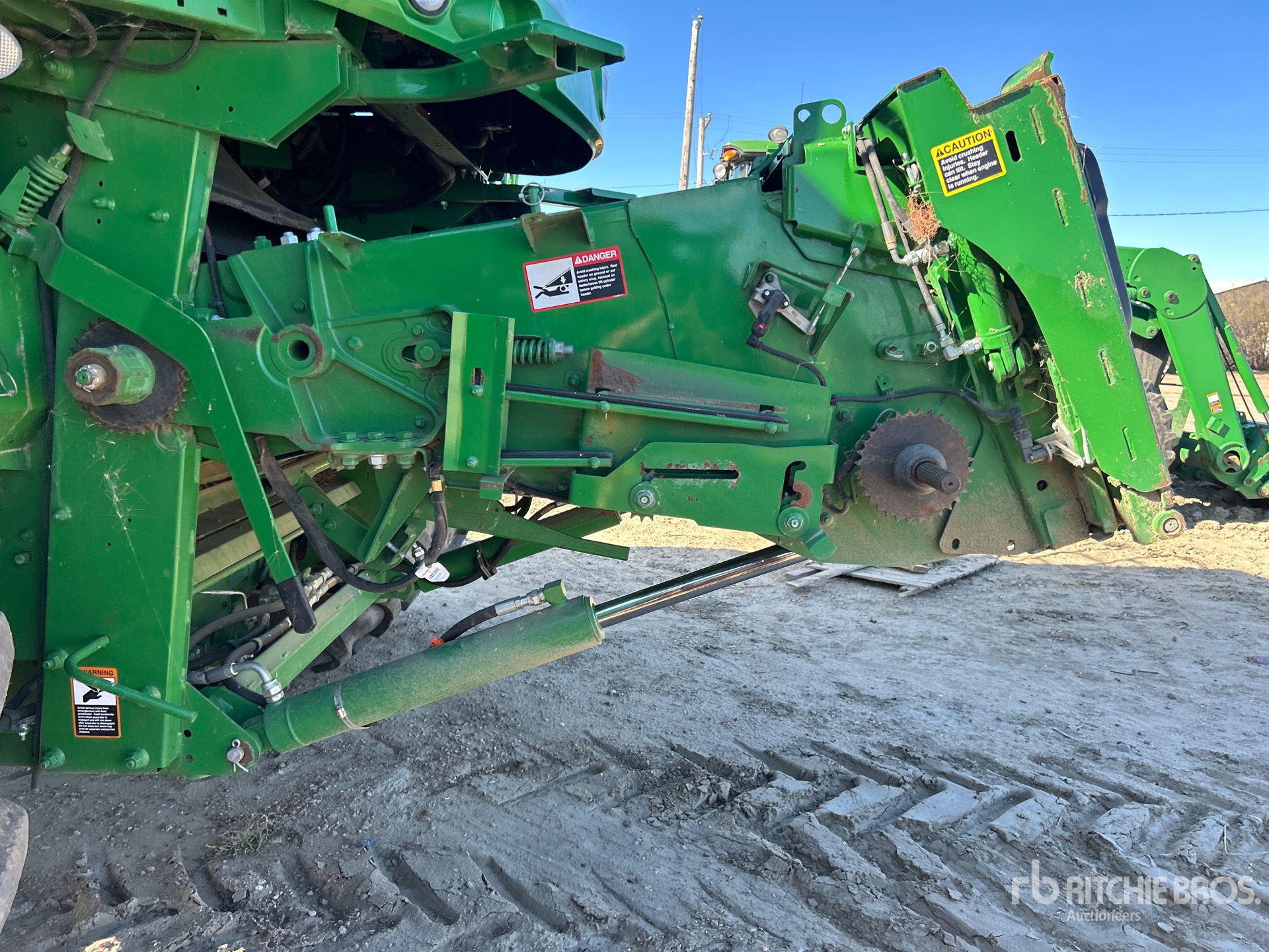 2017 John Deere S690