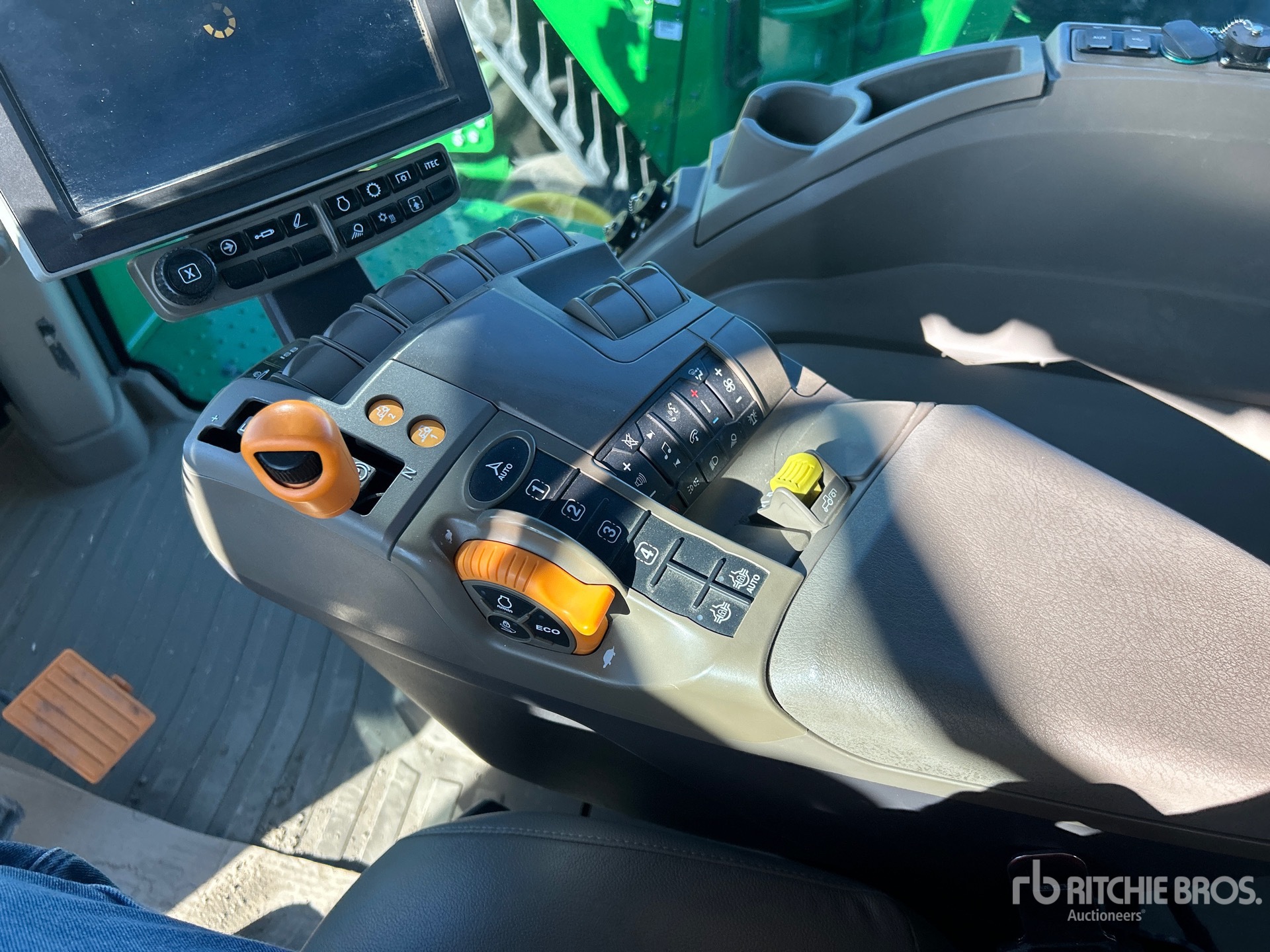 2022 John Deere 9RX 640