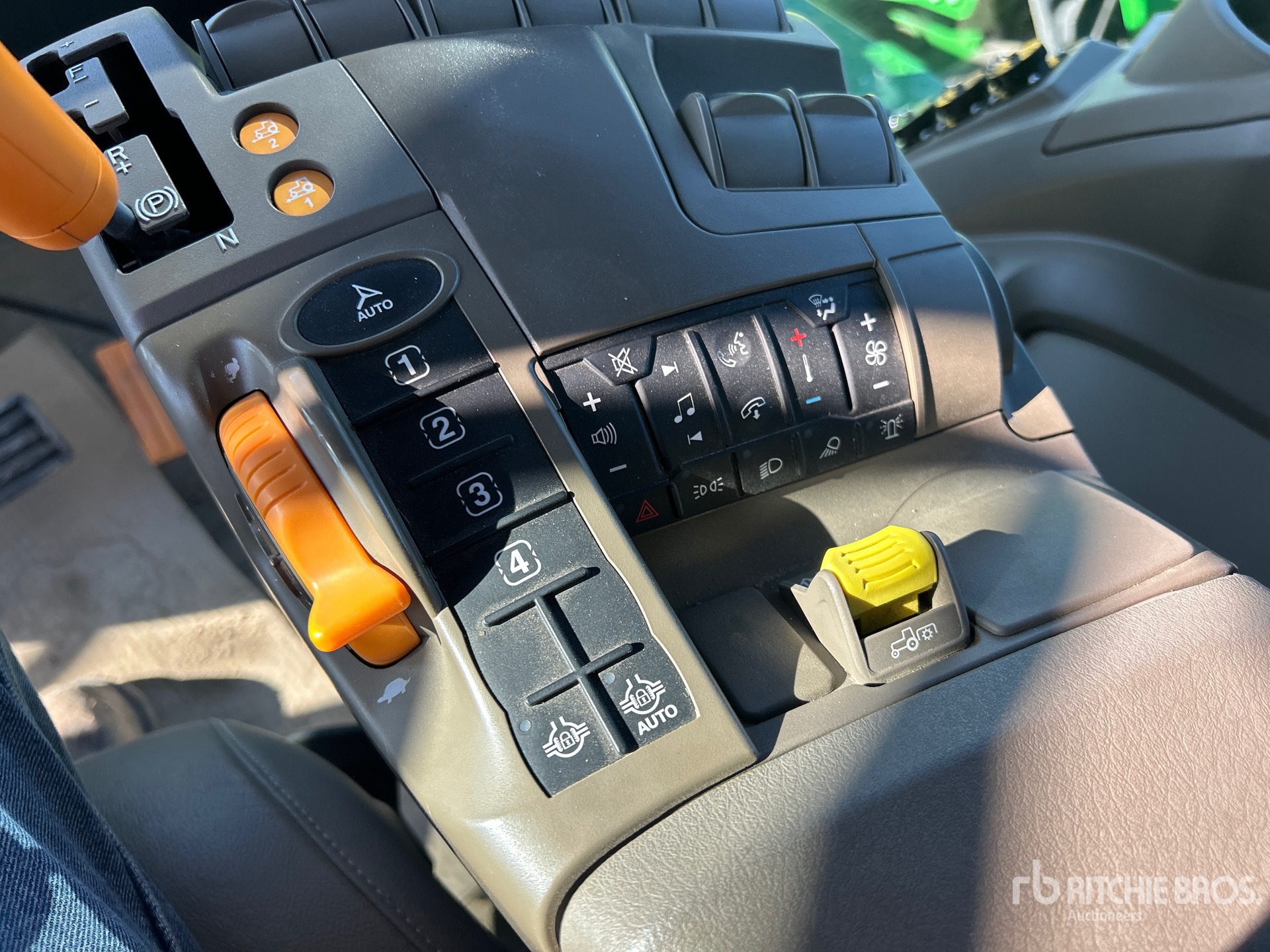 2022 John Deere 9RX 640