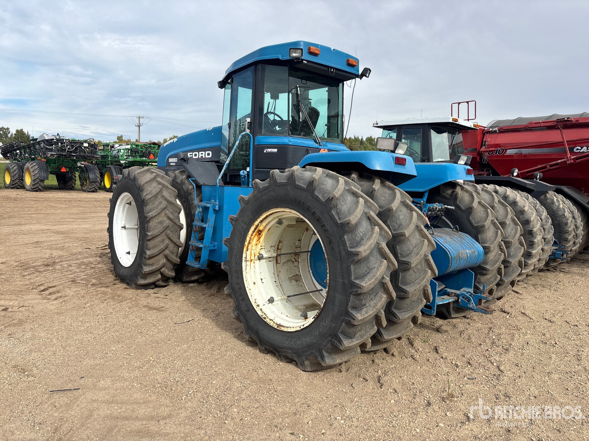 1995 Ford 9880 VERSATILE