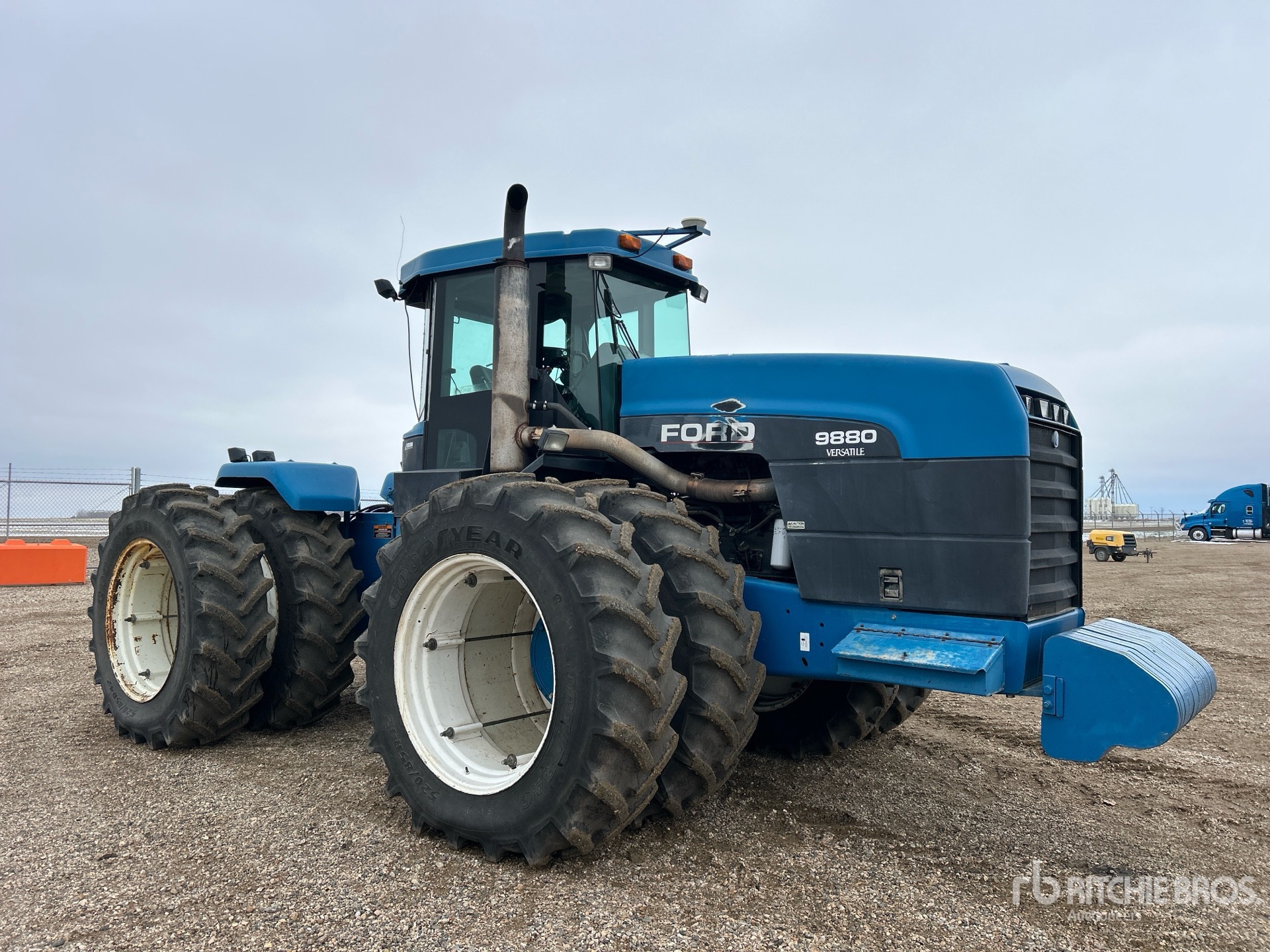 1995 Ford 9880