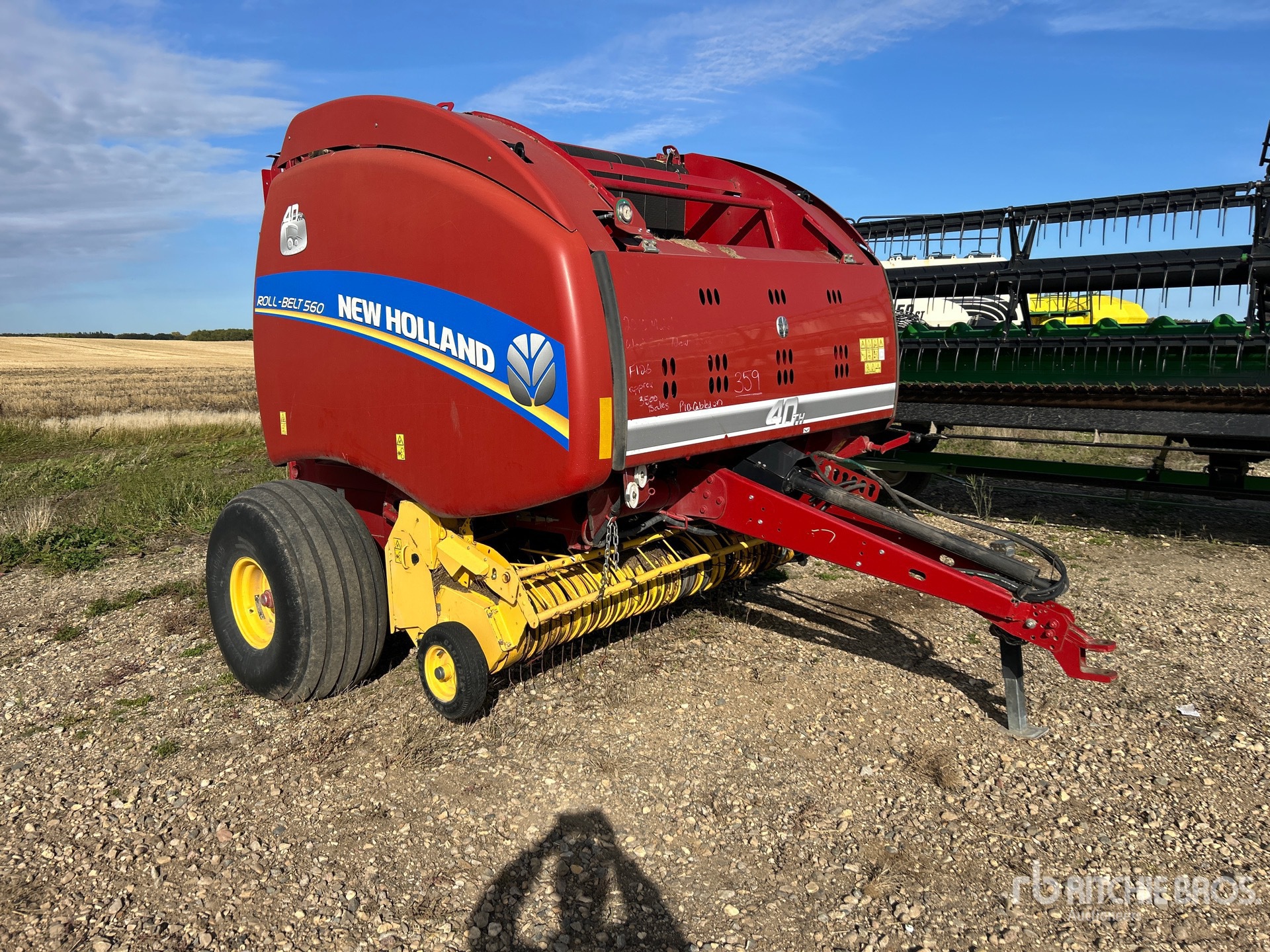 2016 New Holland ROLL-BELT 560