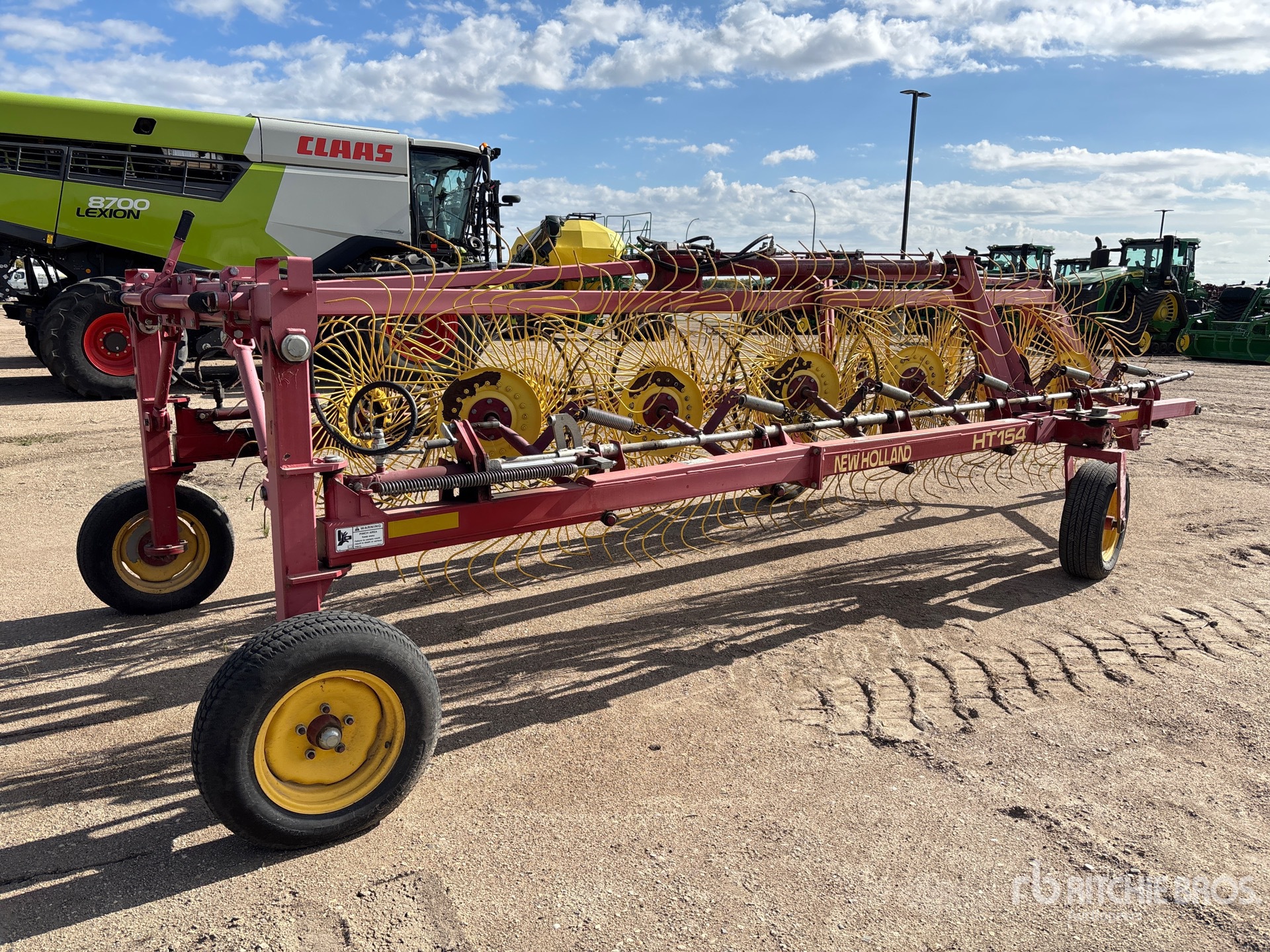 2010 New Holland HT154