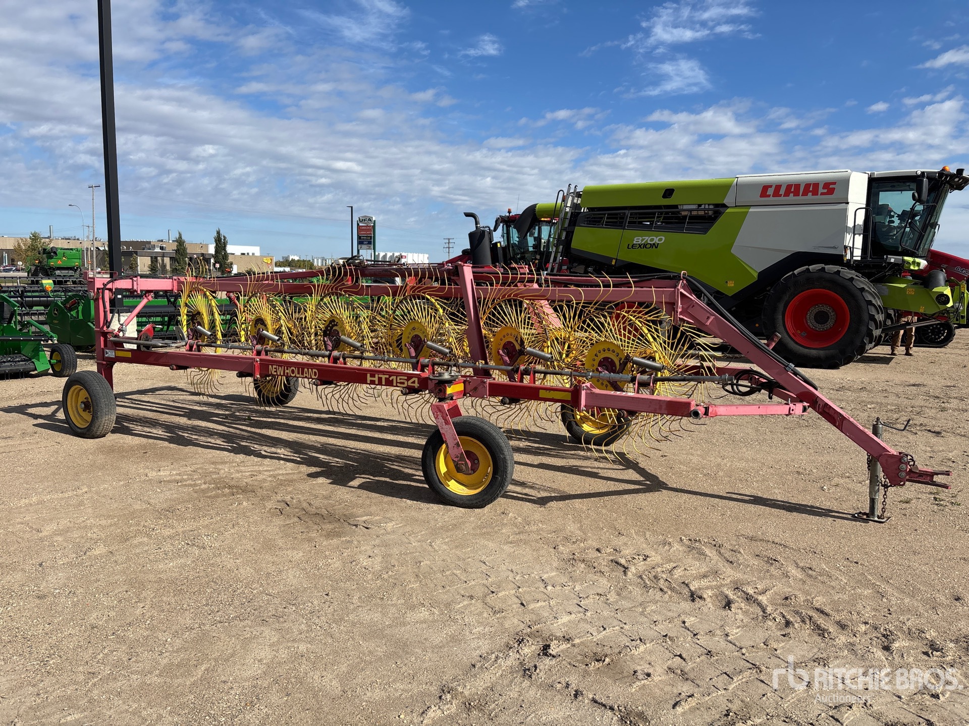 2010 New Holland HT154