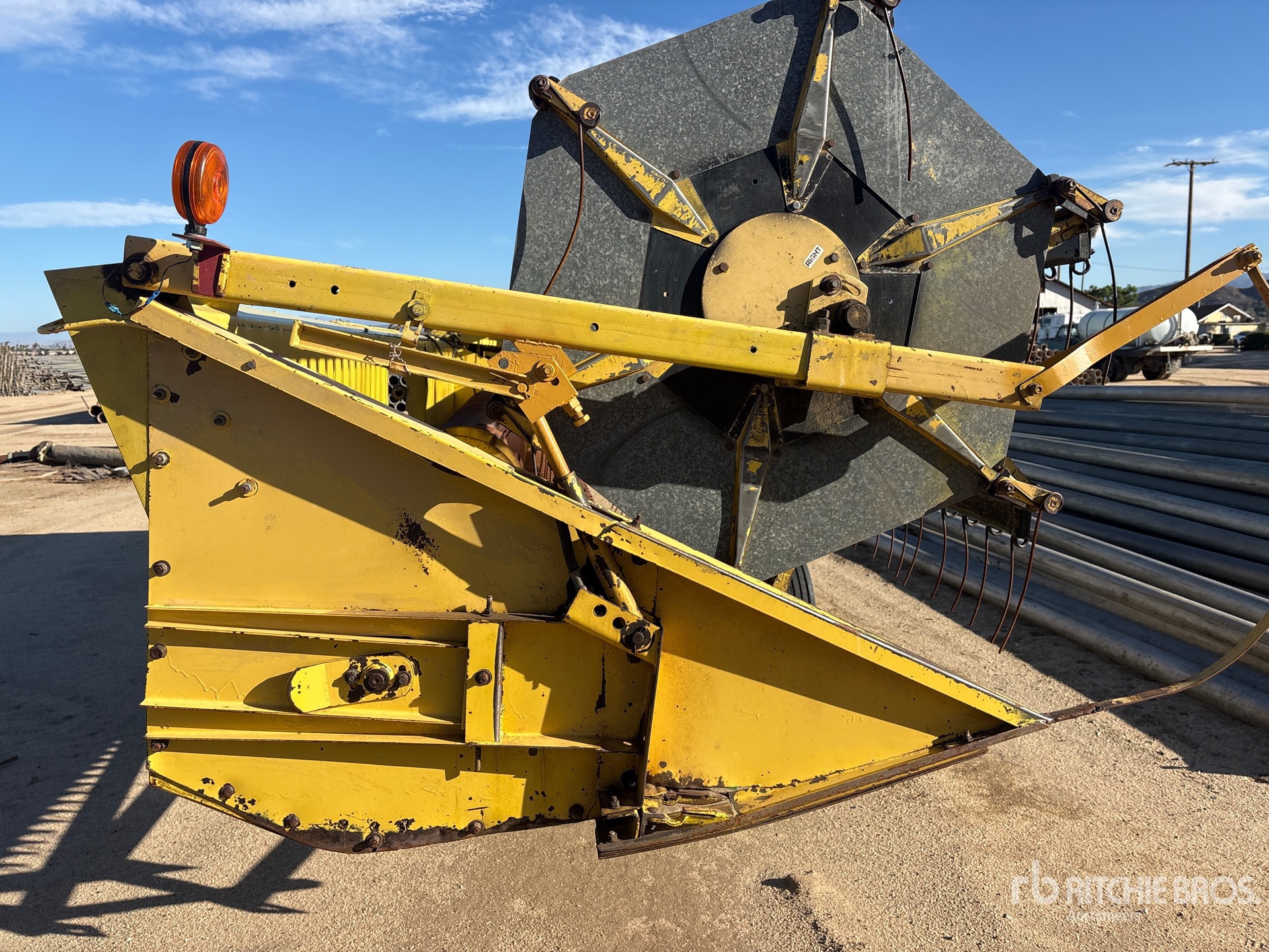 New Holland 960