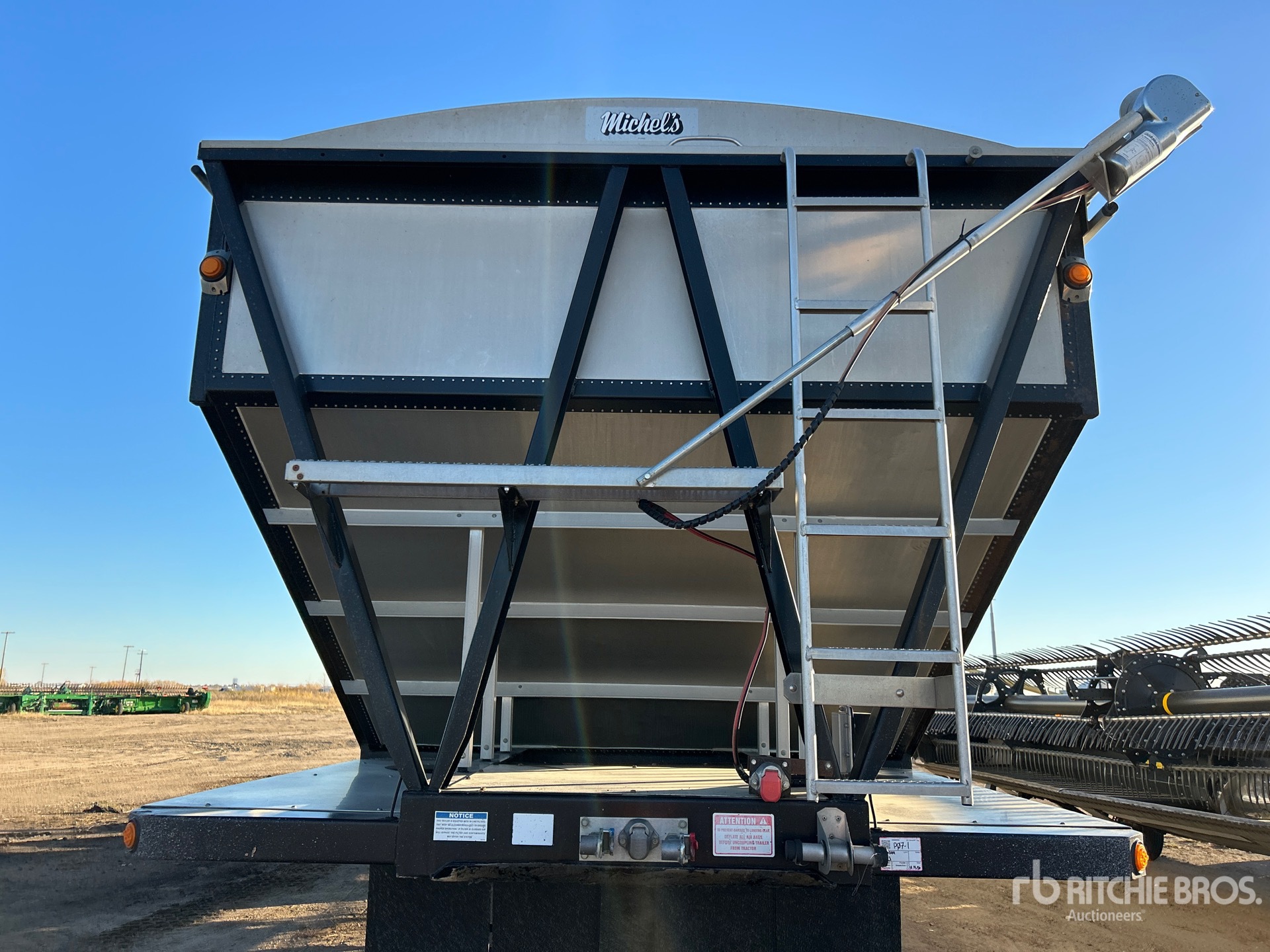 2015 Doepker 44 FT TRI/A