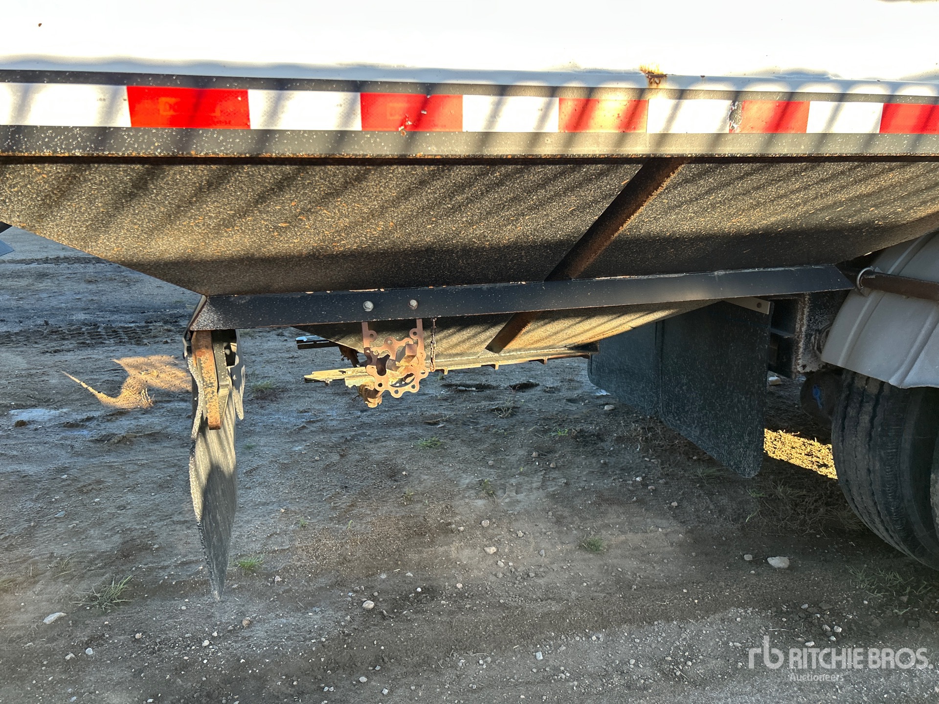 2015 Doepker 44 FT TRI/A