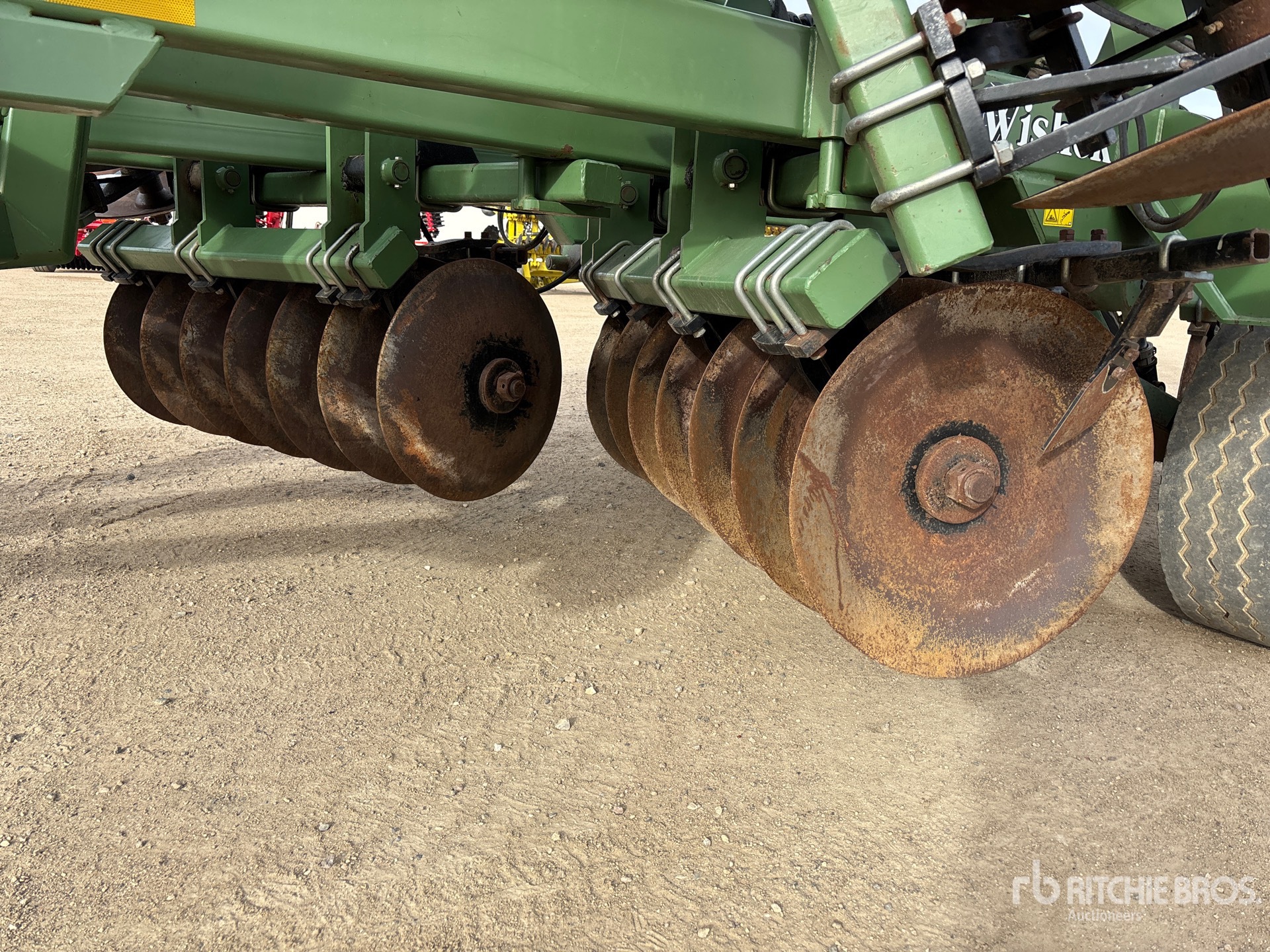 2012 Wishek 842LNT-38