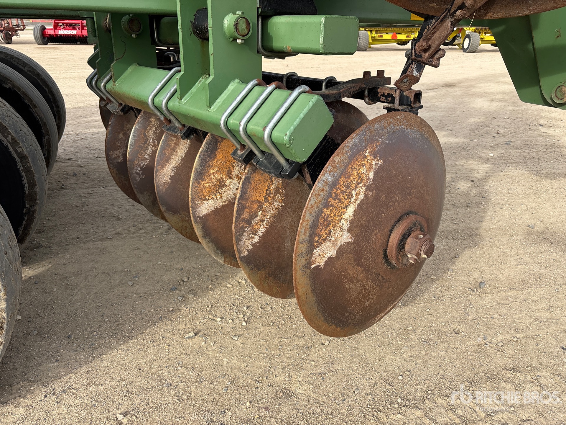2012 Wishek 842LNT-38