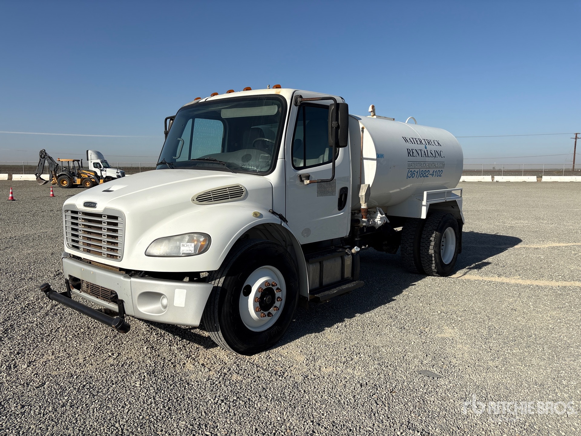 Photo of 2015 Freightliner M2 106