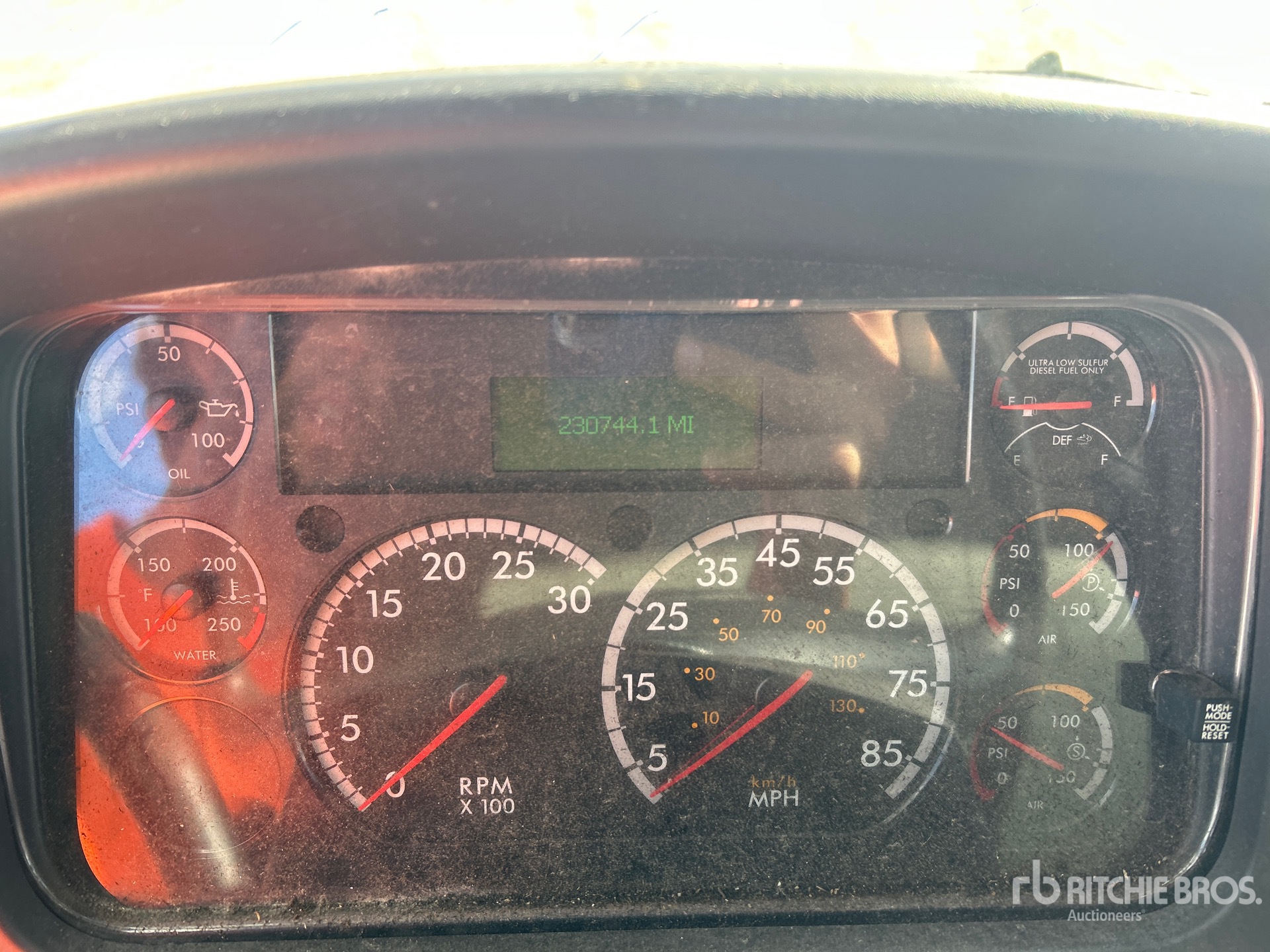 2019 Freightliner M2 106