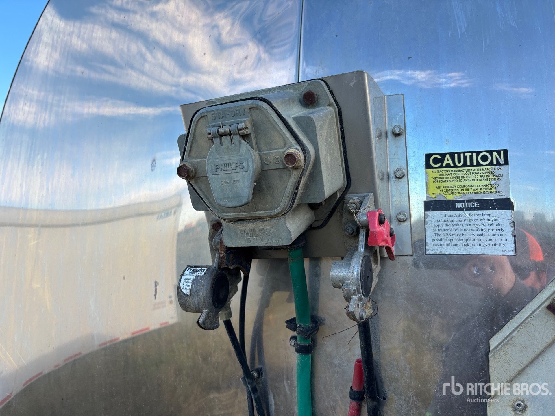 2004 Polar 14006 L Tri/A Super B-Train Lea ...