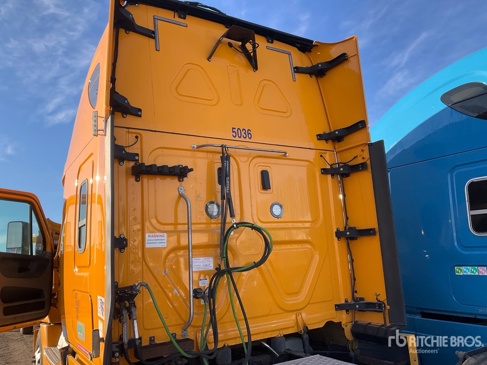 2018 Freightliner CASCADIA 125