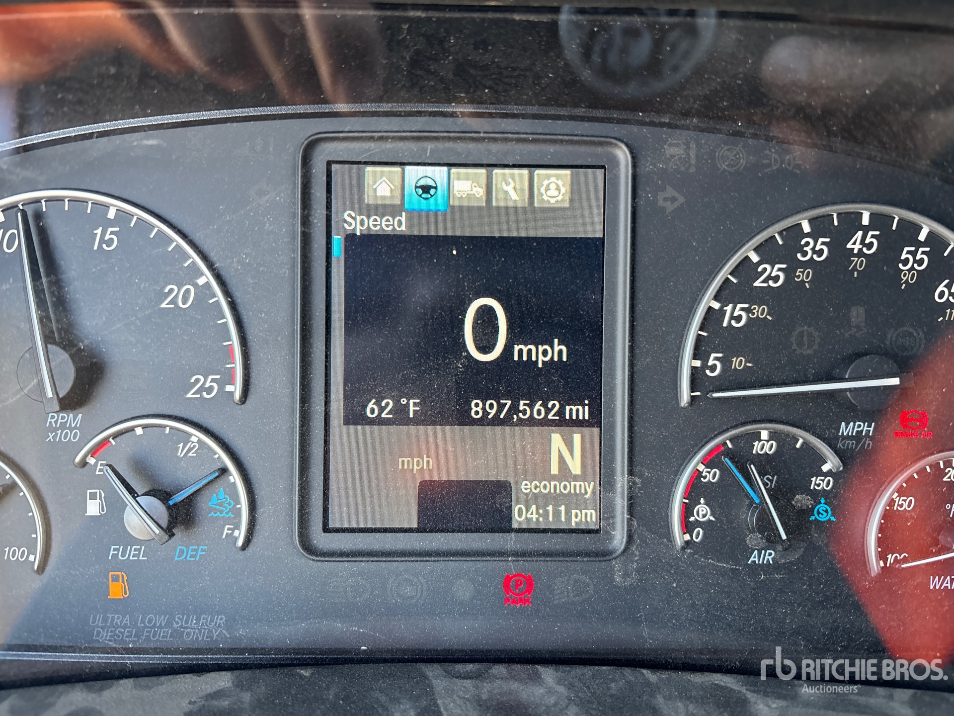 2021 Freightliner CASCADIA 126
