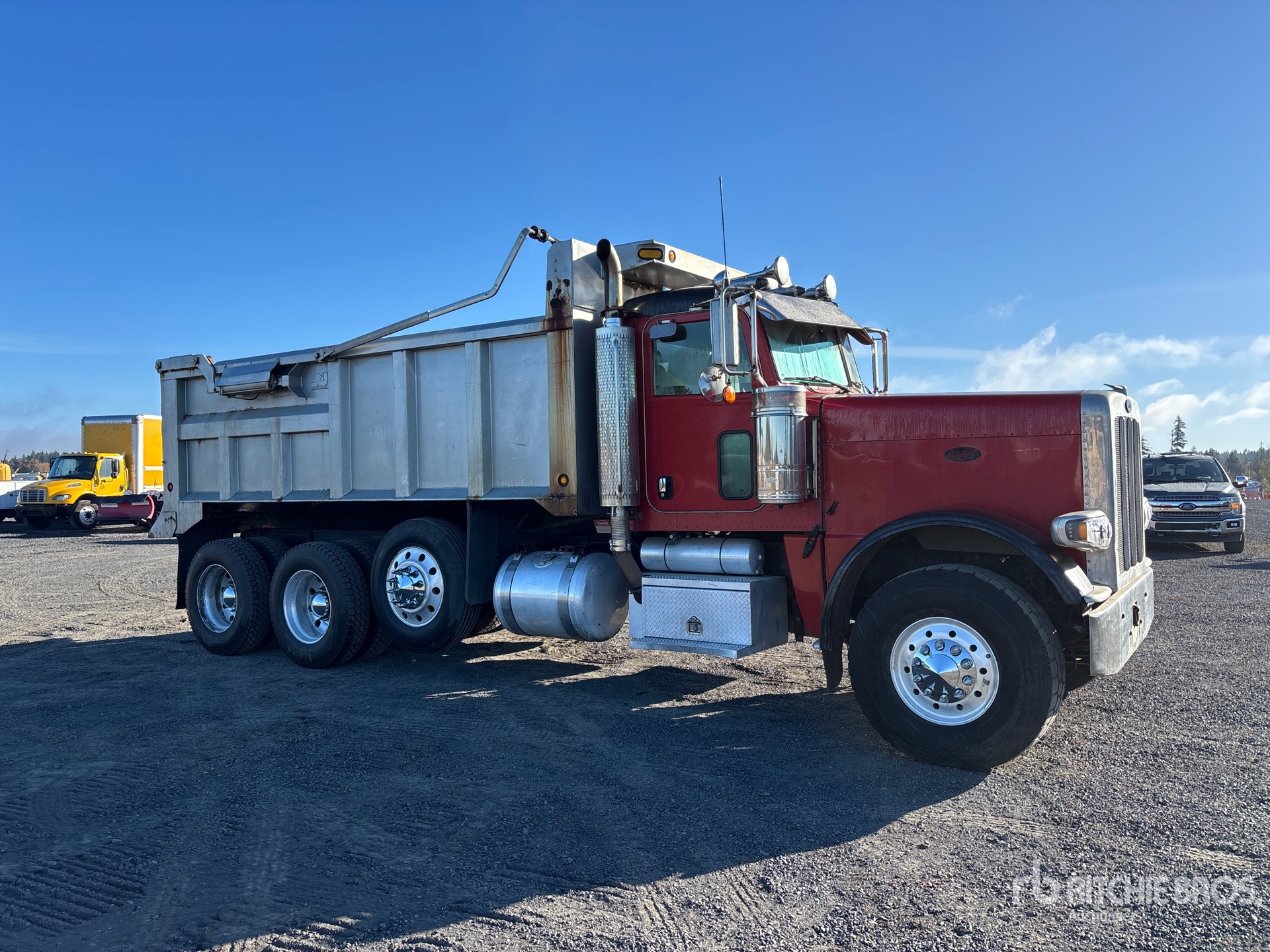 2009 Peterbilt 388