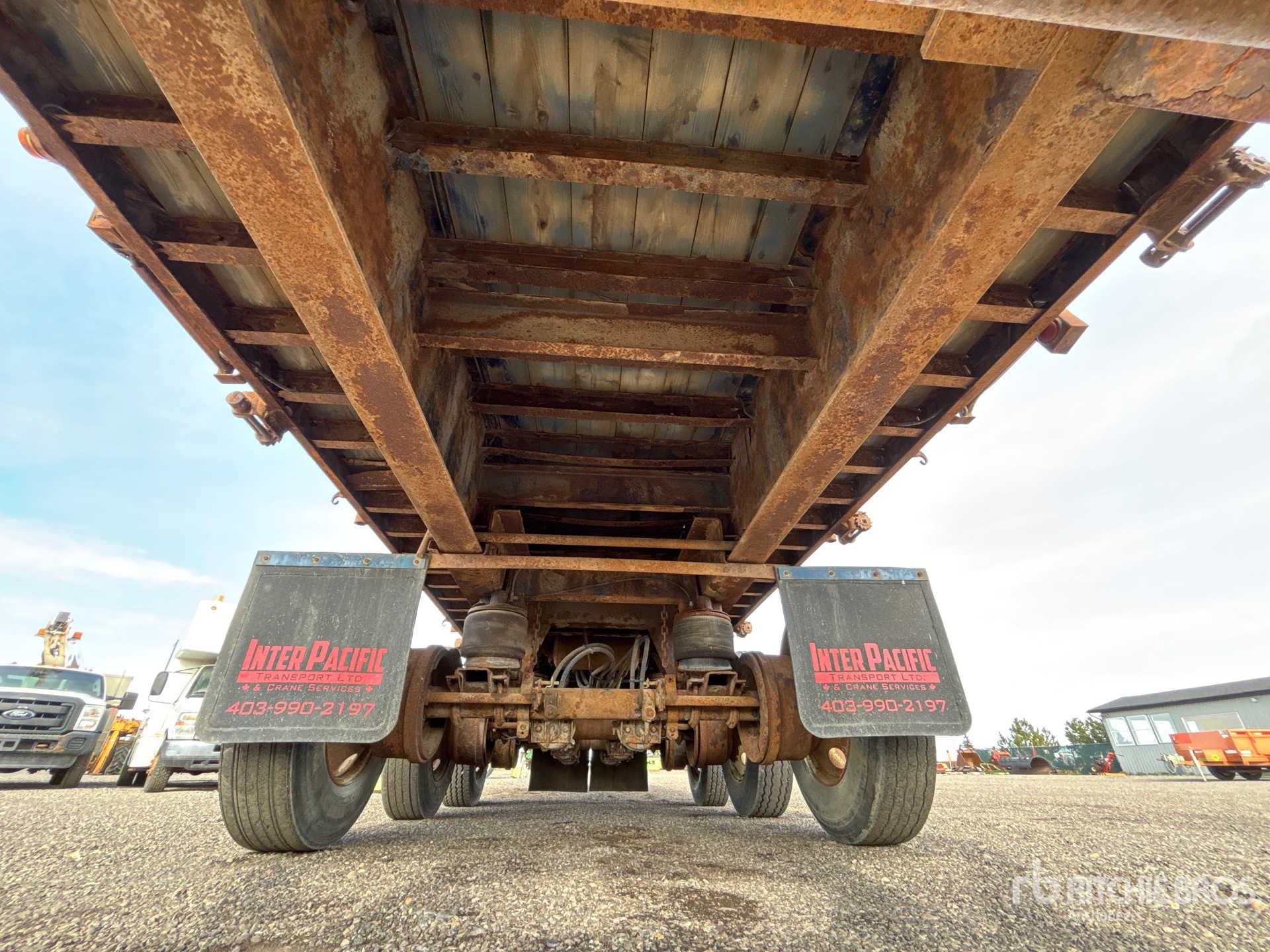 2005 Load King  40 FT TRI/A SPREAD AXLE
