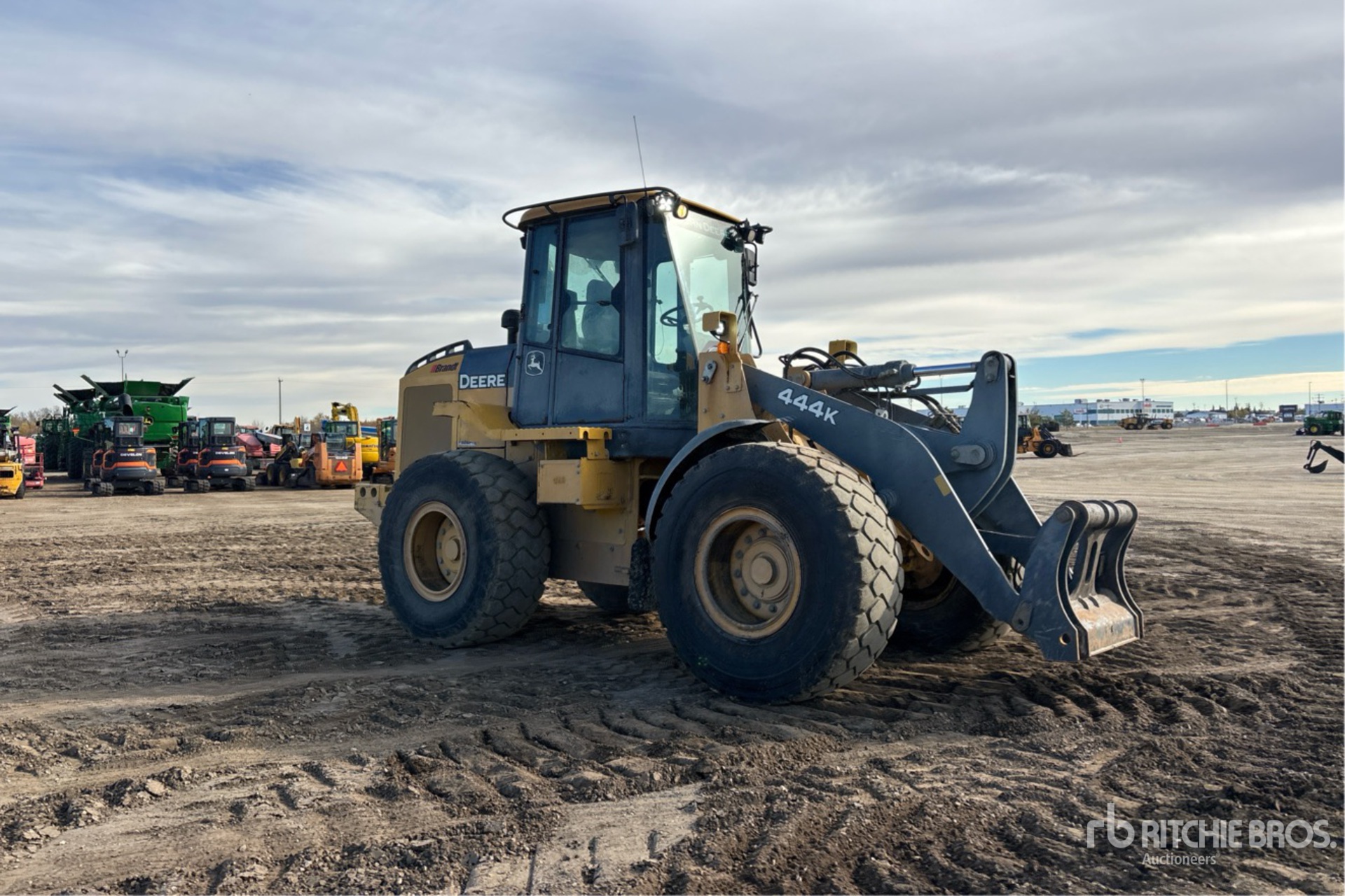 2016 John Deere 444K