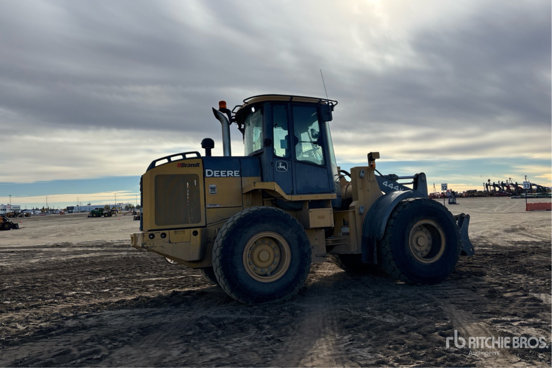 2016 John Deere 444K
