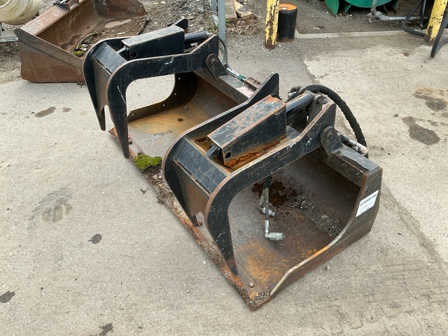 2021 Arrow 2306605WUNG 66 in Grapple - Fits Skid steer 2021 Arrow 2306605WUNG 66 in Grapple - Fits Skid steer