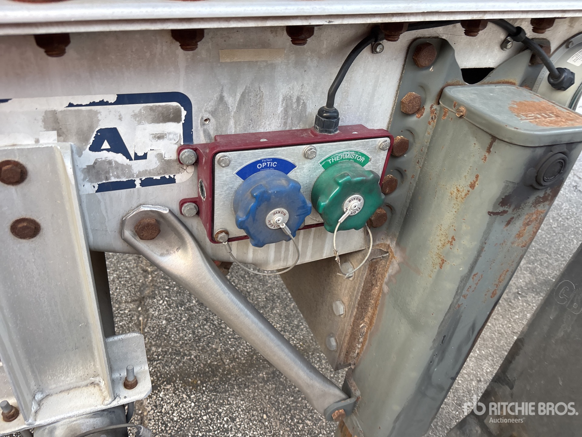 2012 Polar 8400 GAL T/A