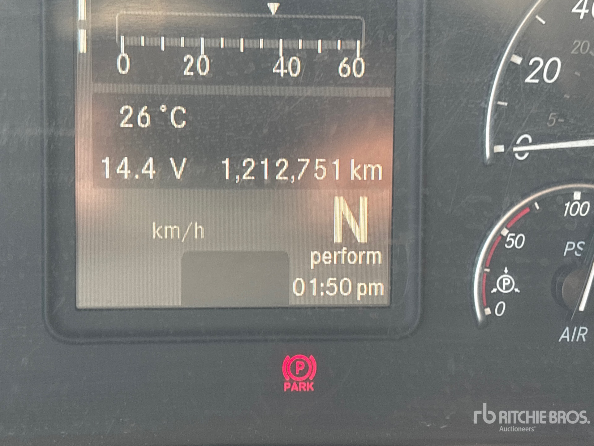 2019 Freightliner CASCADIA 126