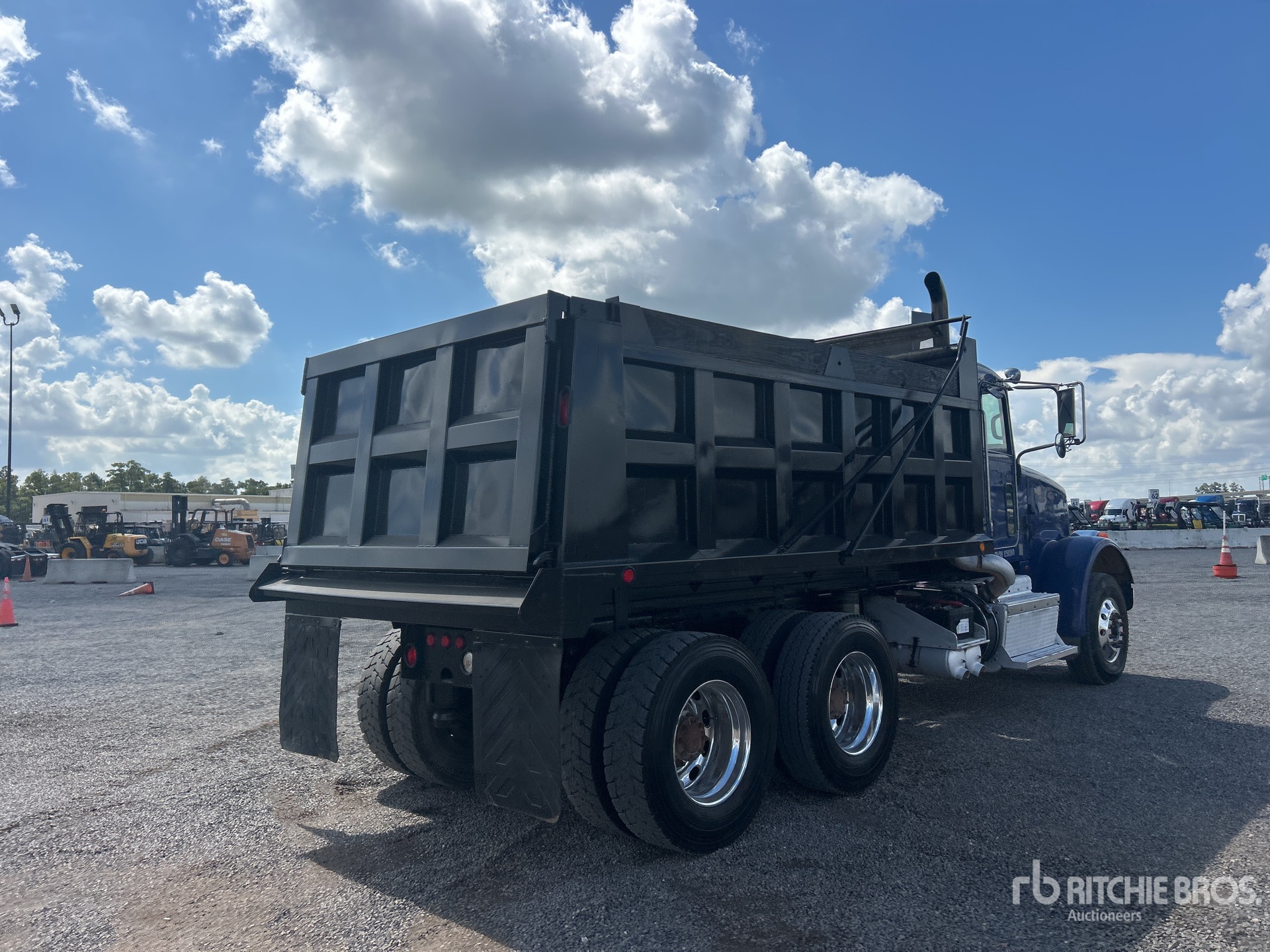 2016 Peterbilt 365