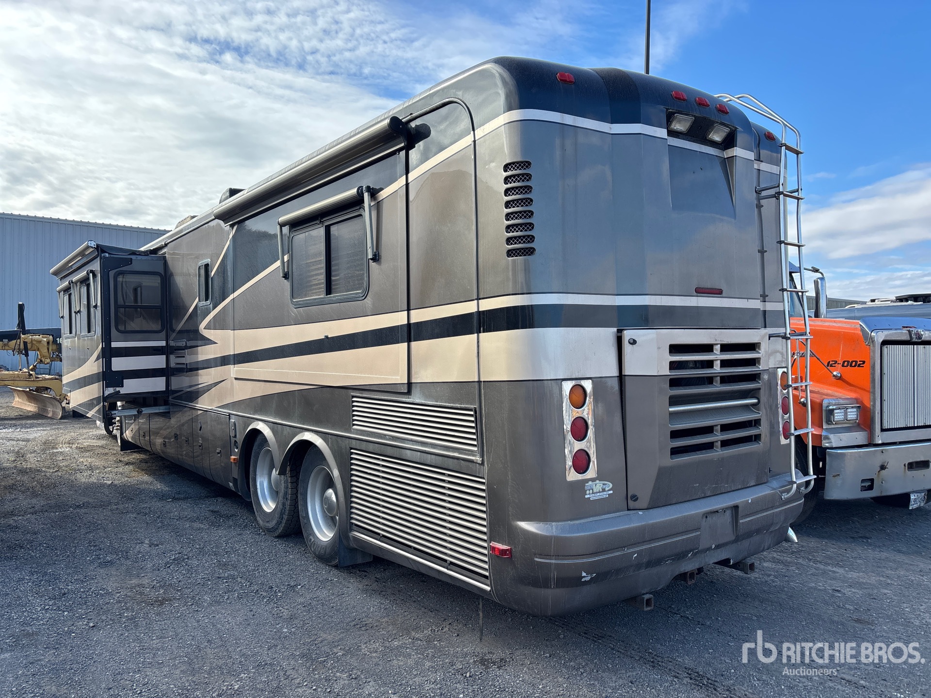 2004 Navigator 43PBQ