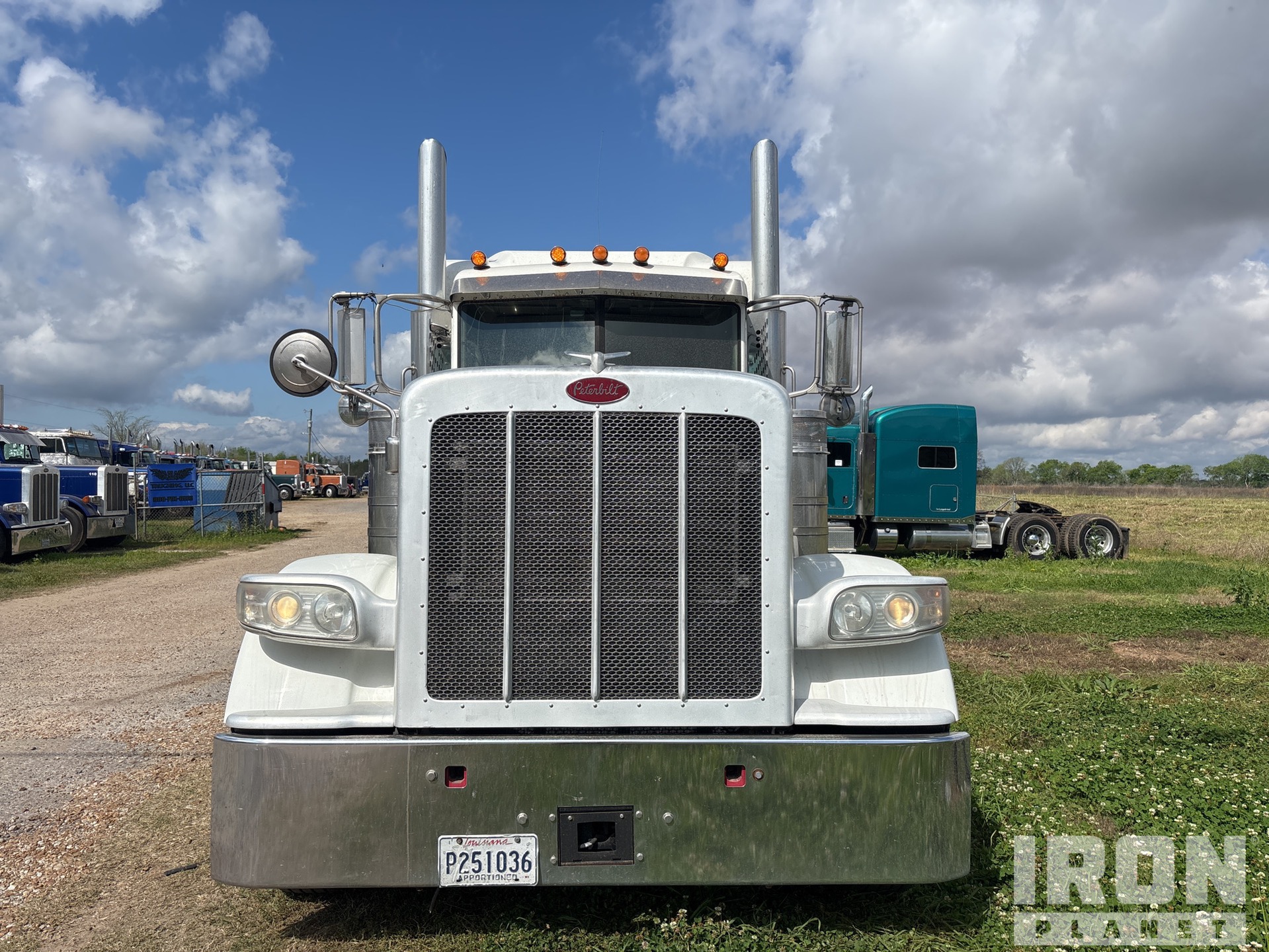 2014 Peterbilt 389