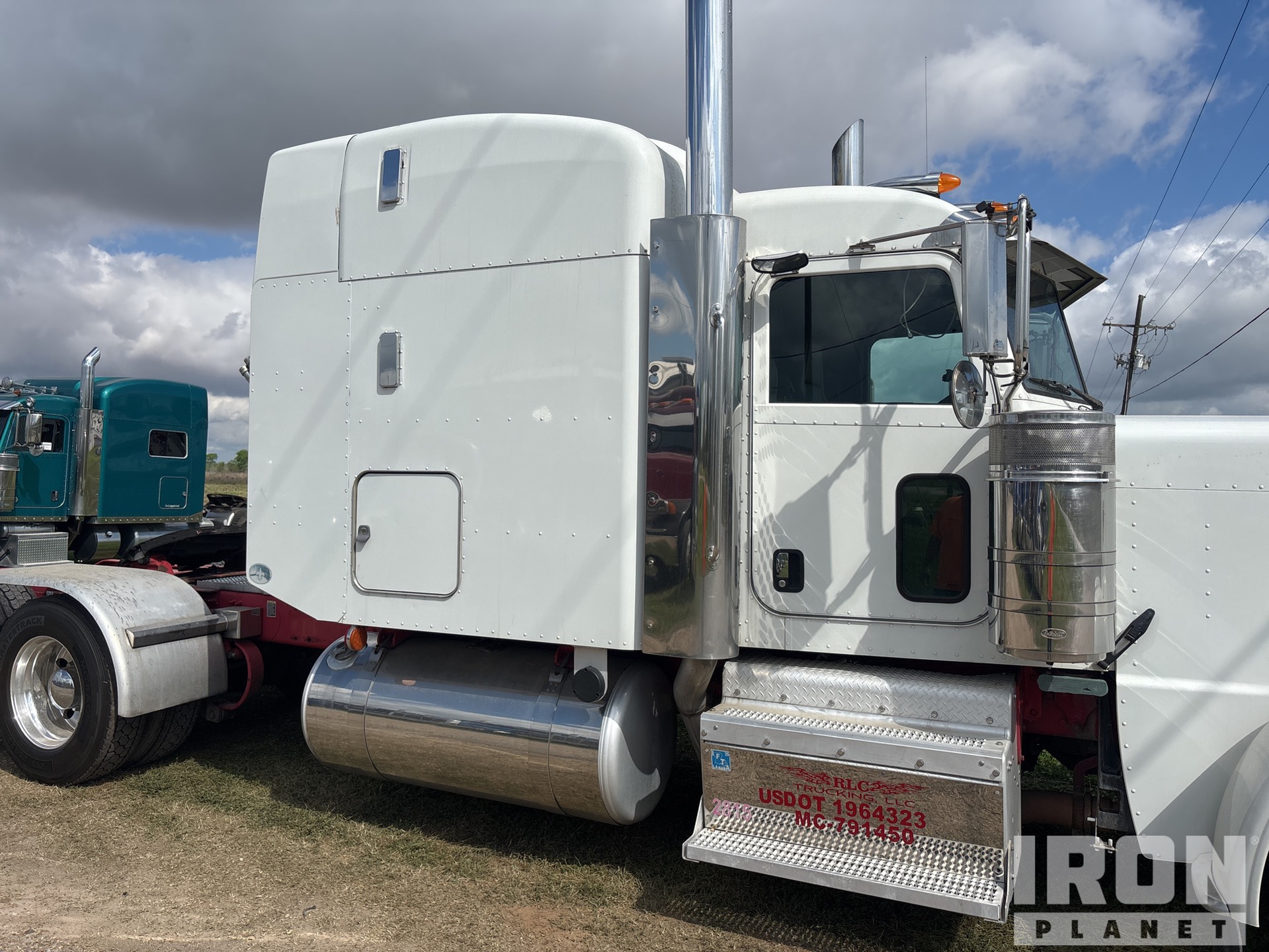 2014 Peterbilt 389