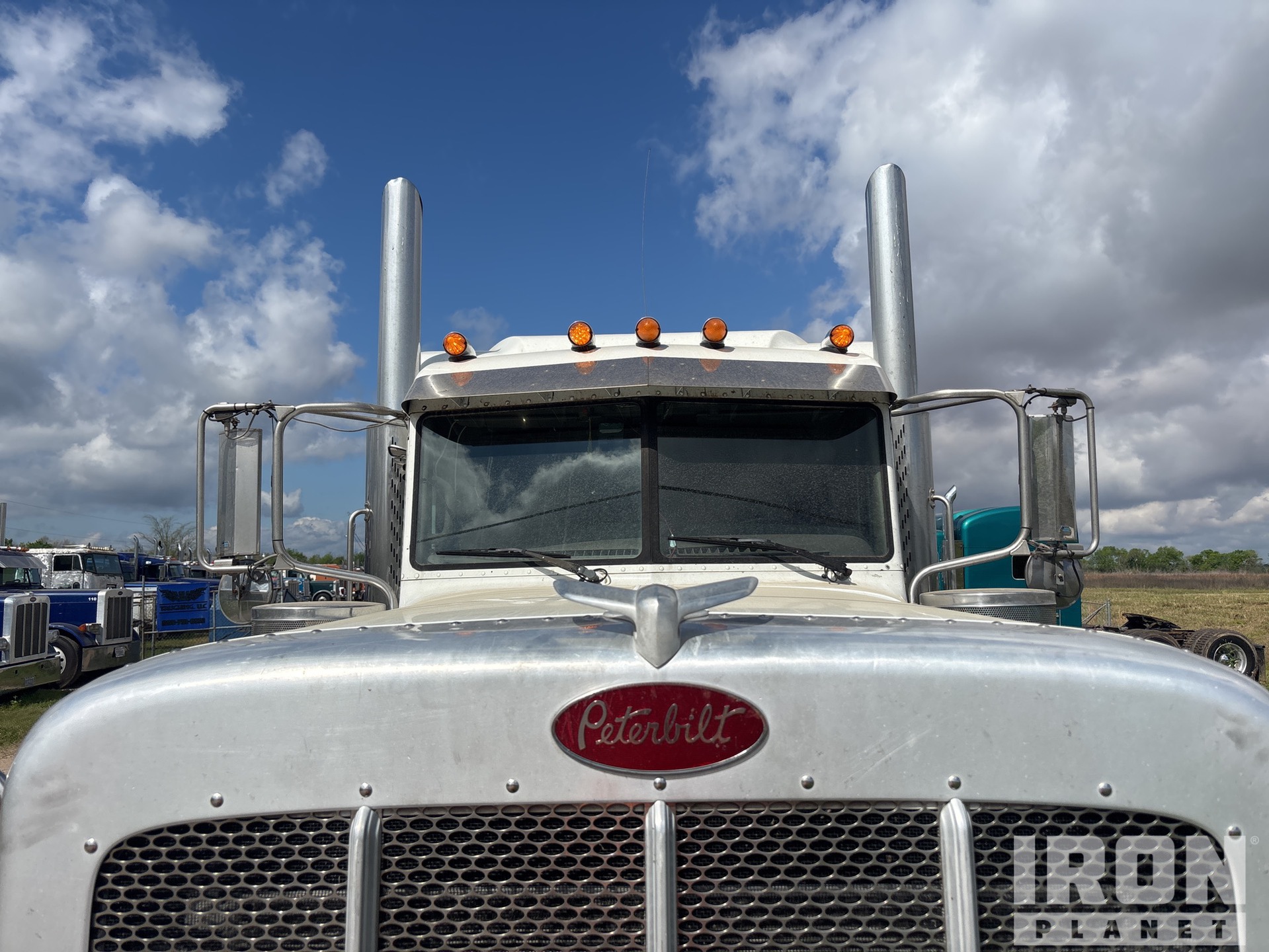 2014 Peterbilt 389