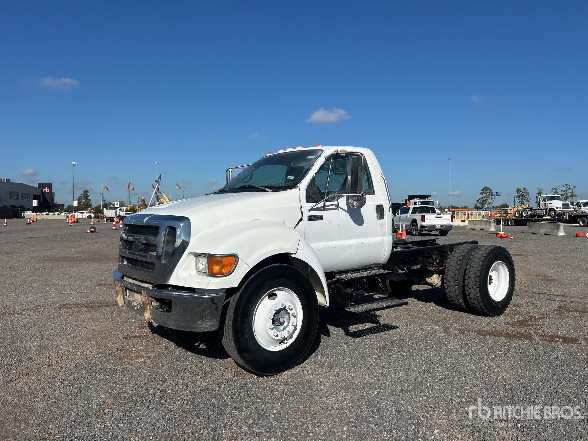Photo of 2004 Ford F-650