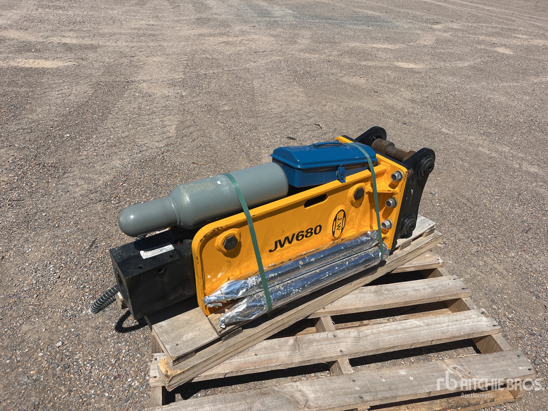 Photo of 2026 JW JW680