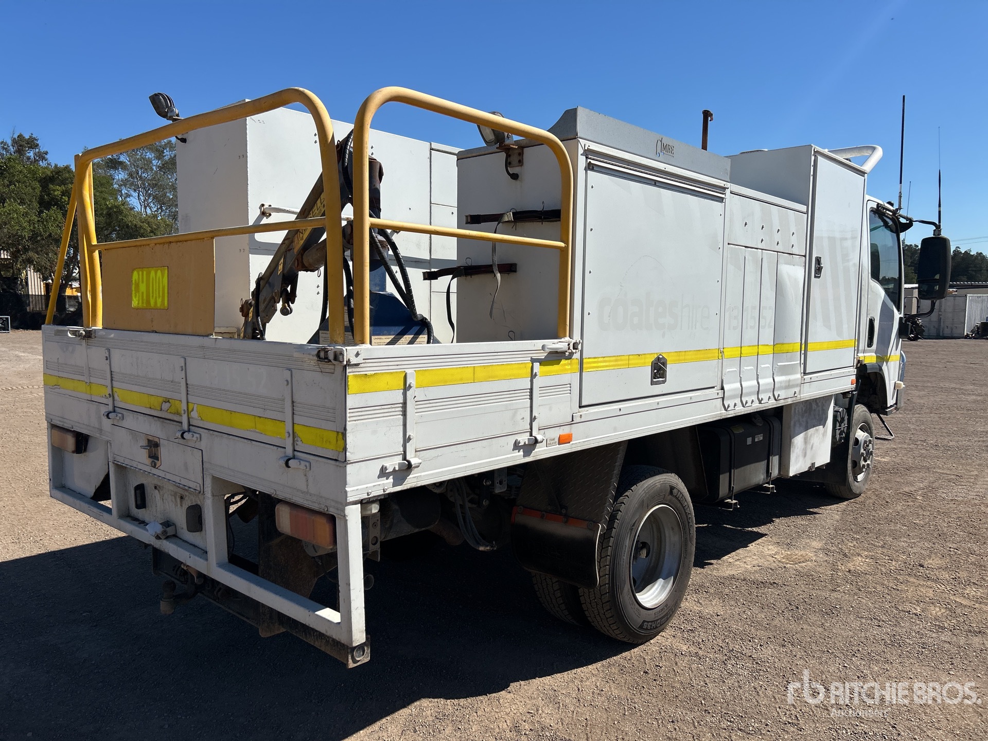 2013 Isuzu NPS300