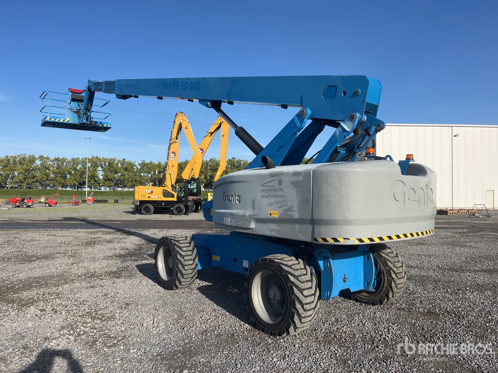 2012 Genie S-85