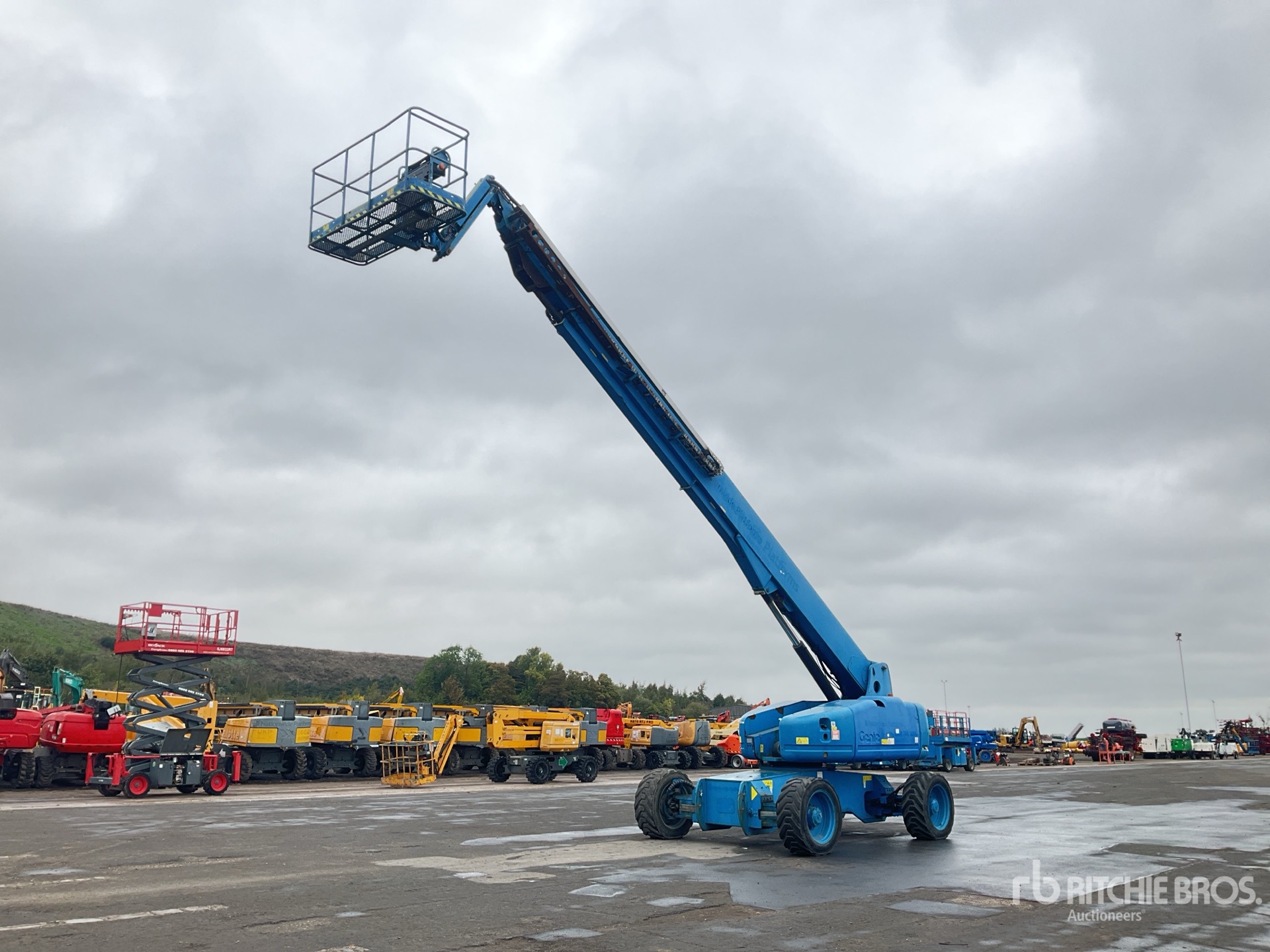 Photo of 2014 Genie S-125